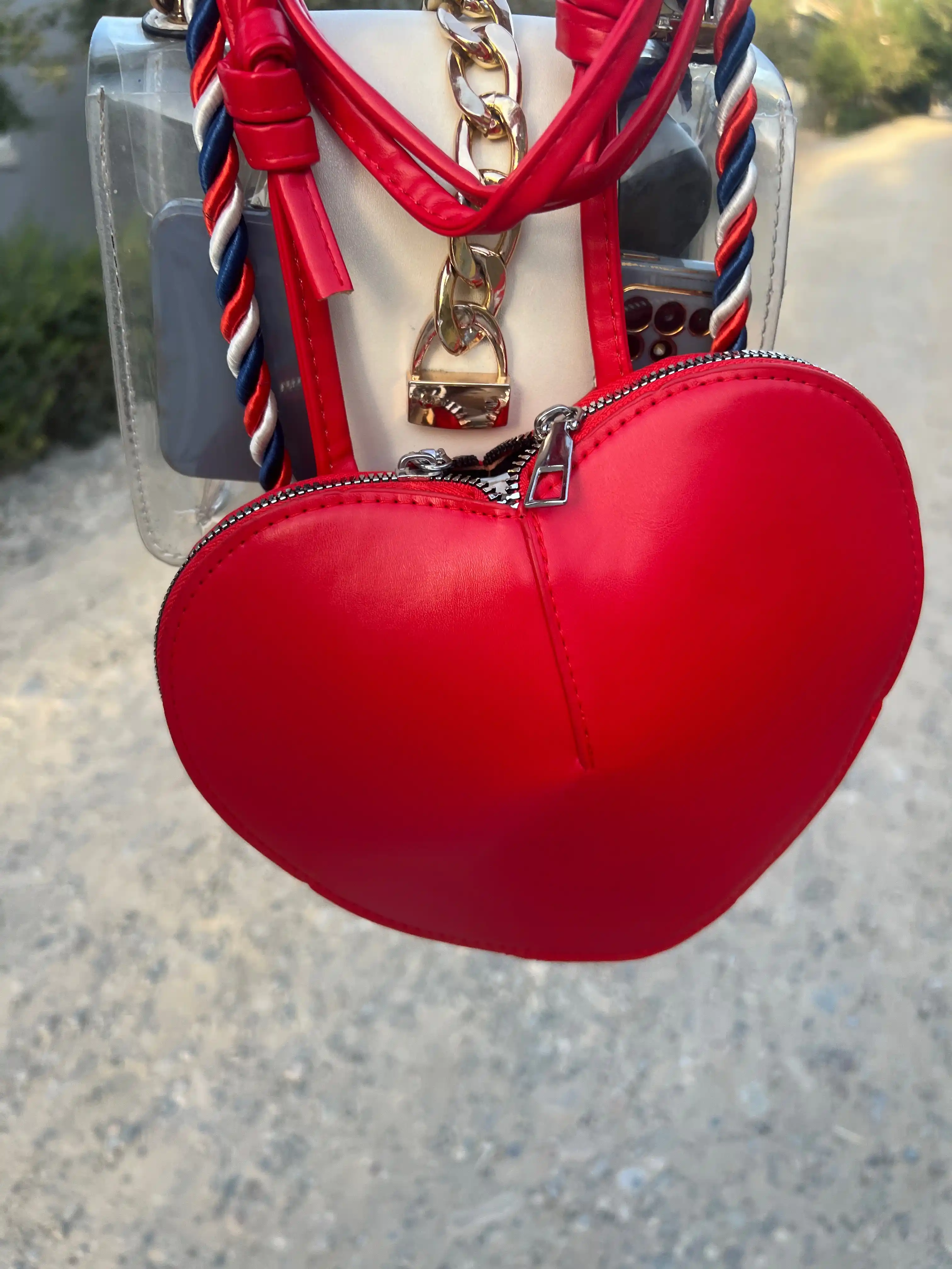 LoveMe Heart ayollar sumkasi, yurak shaklida, yelkama