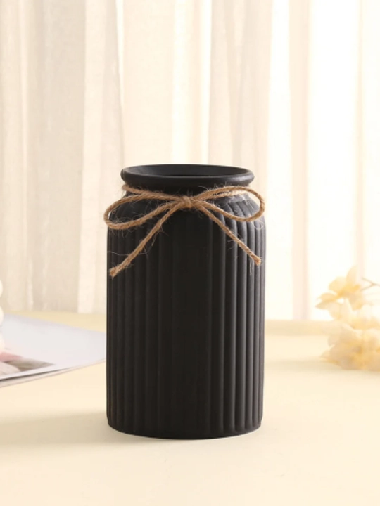 Gullar uchun guldon, plastik