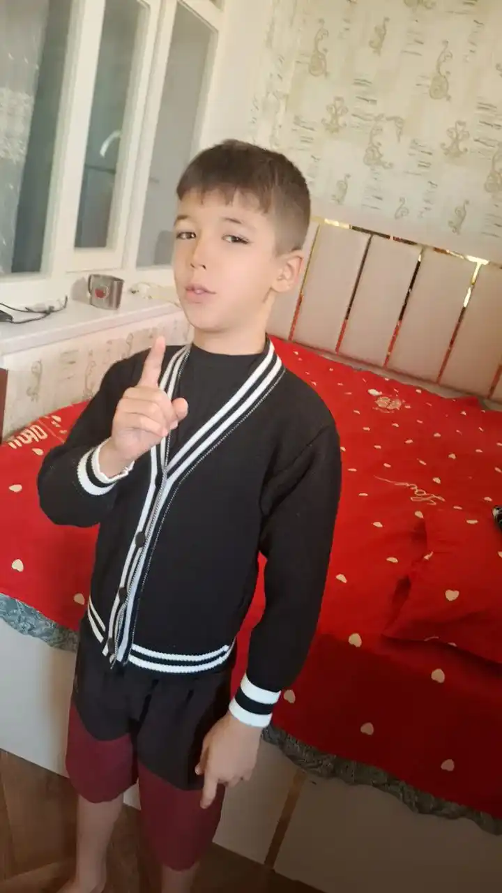 Школьные кардиганы для детей - на пуговицах и молниях