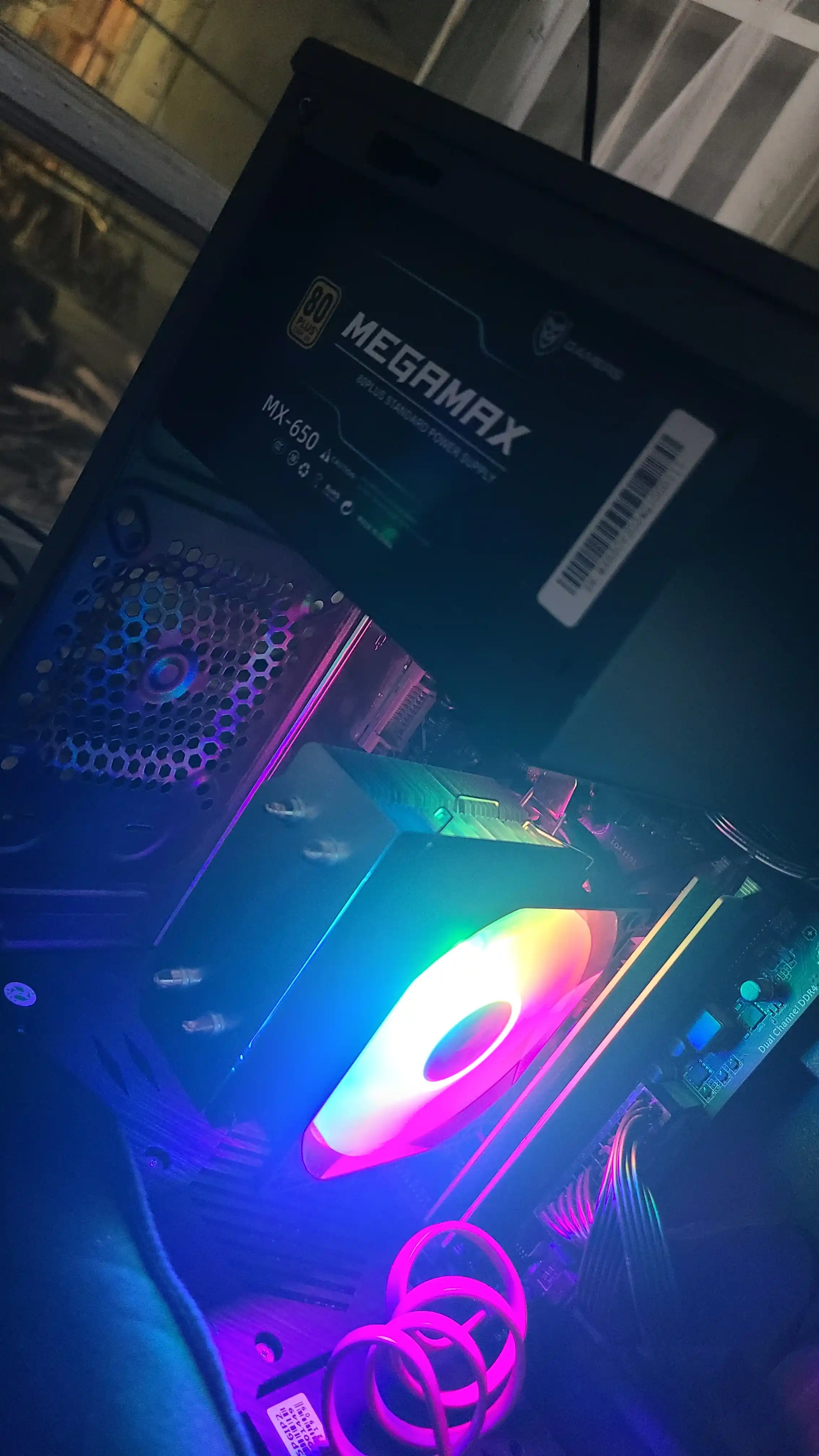Компьютерный блок питания игровой Megamax, 750 Вт 80+ plus