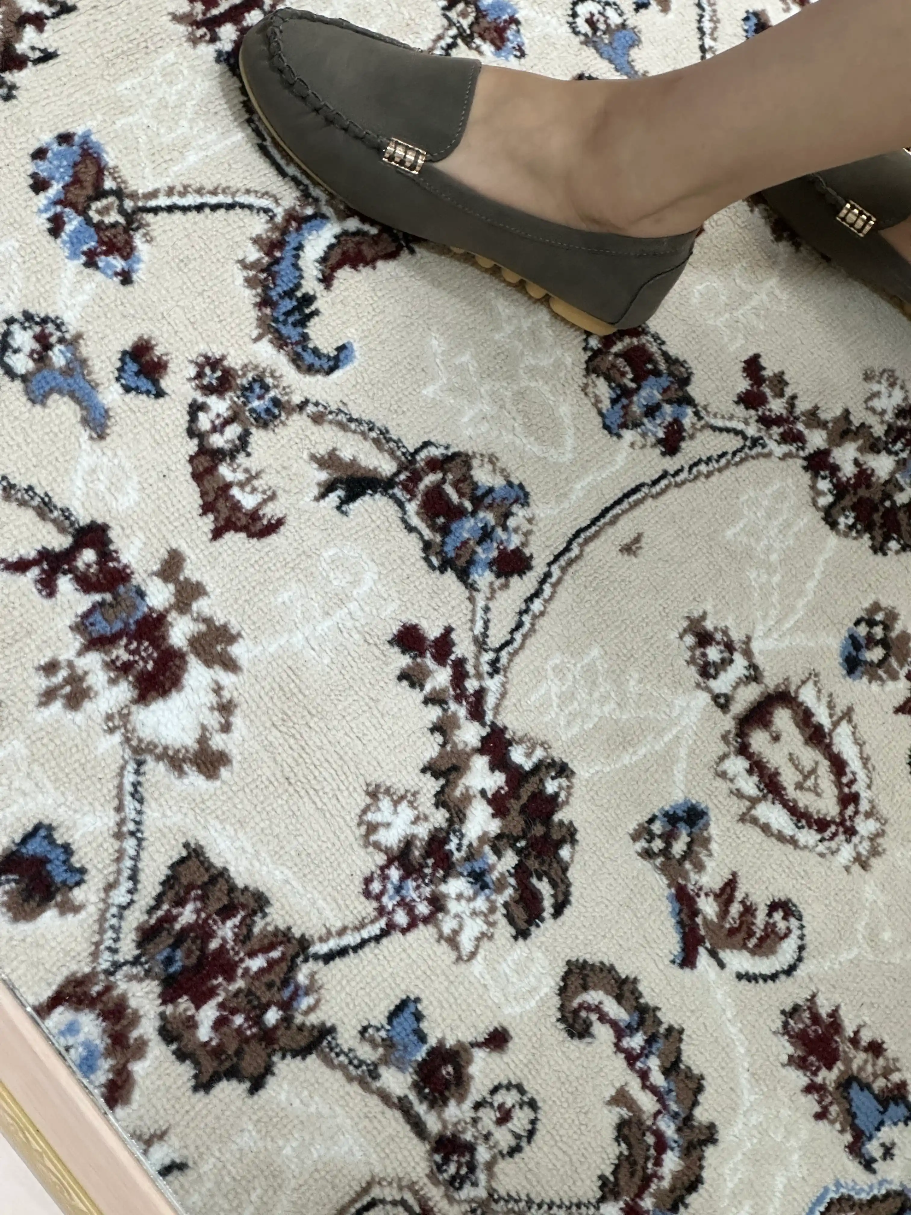 Ayollar mokasinalari, zamshevыe loferы, tufli