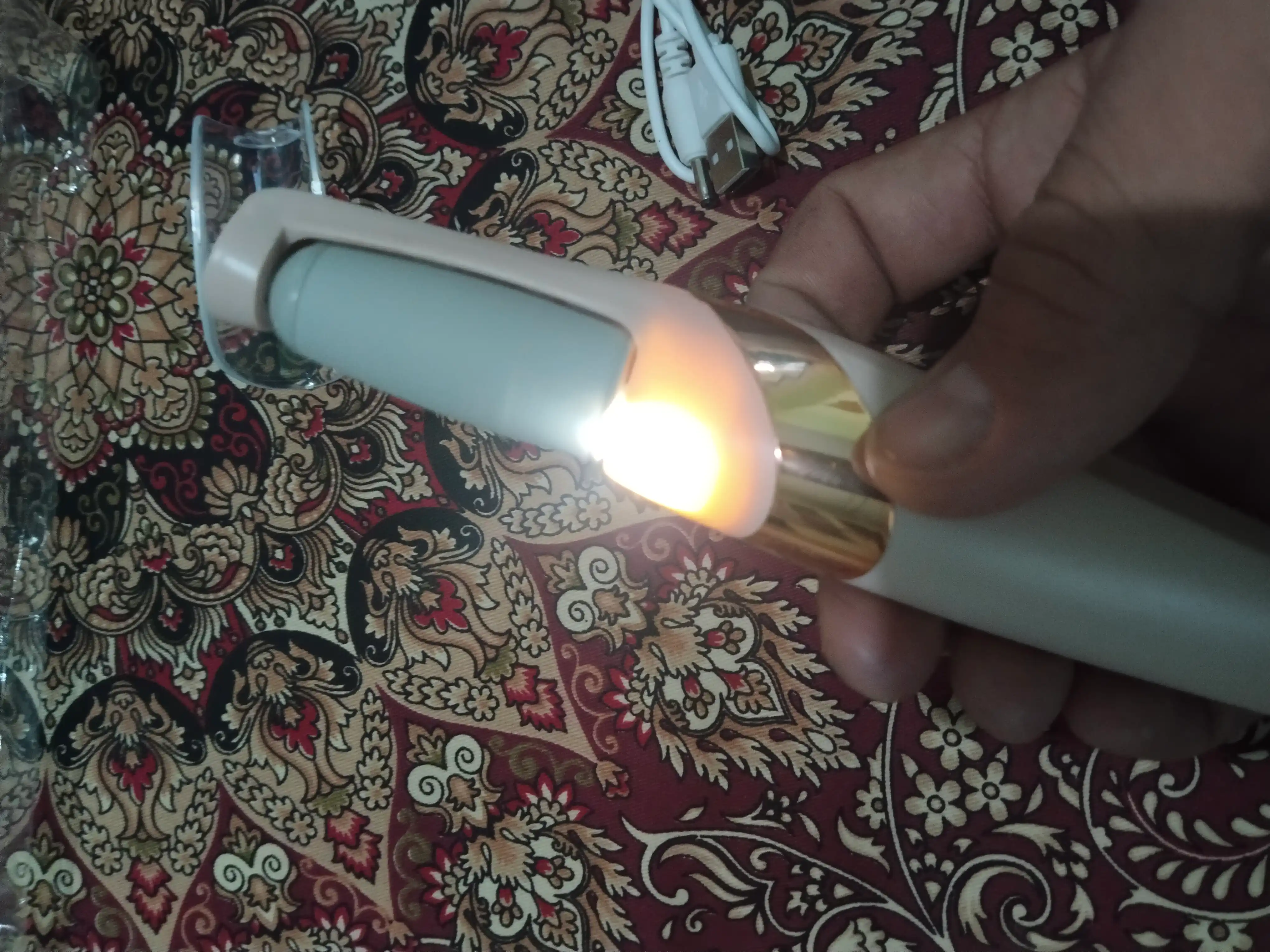 Elektr pilka pemza, oyoq va tovondagi qadoqlarni olib tashlash uchun, pedikyur