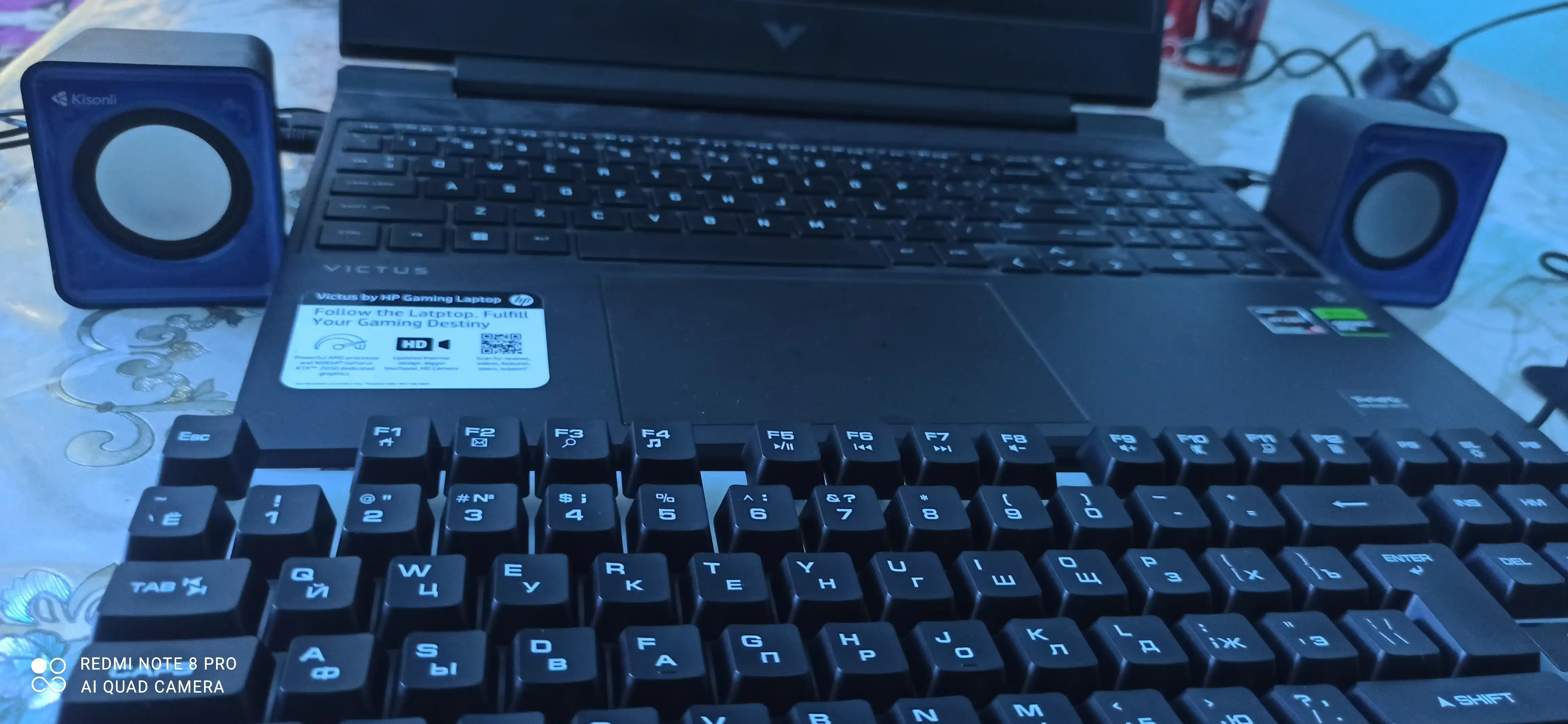 Kompyuter va noutbuk uchun, akustika dinamik kolonkalari Kisonli V310, USB quvvatlanadi