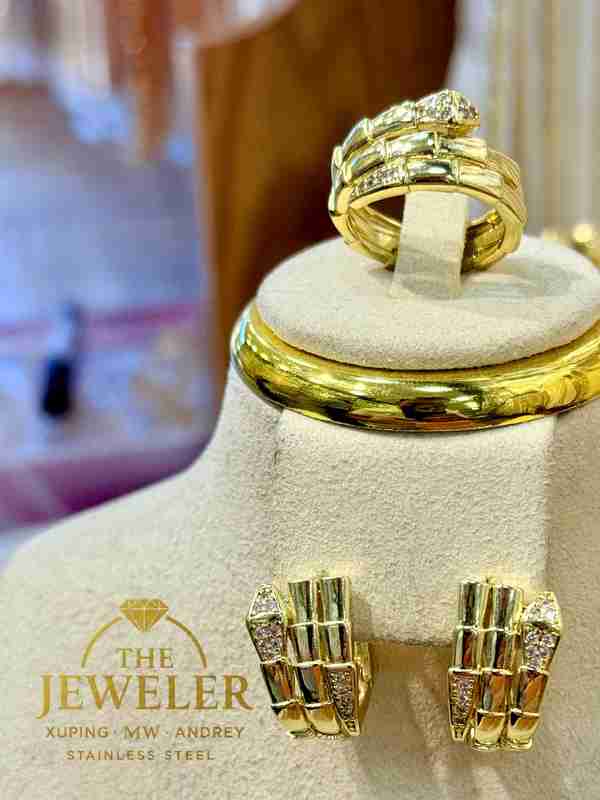 Qaynona kuyovini eshakda sikishga majburlagan. Xmelnitskiydan fohishalar