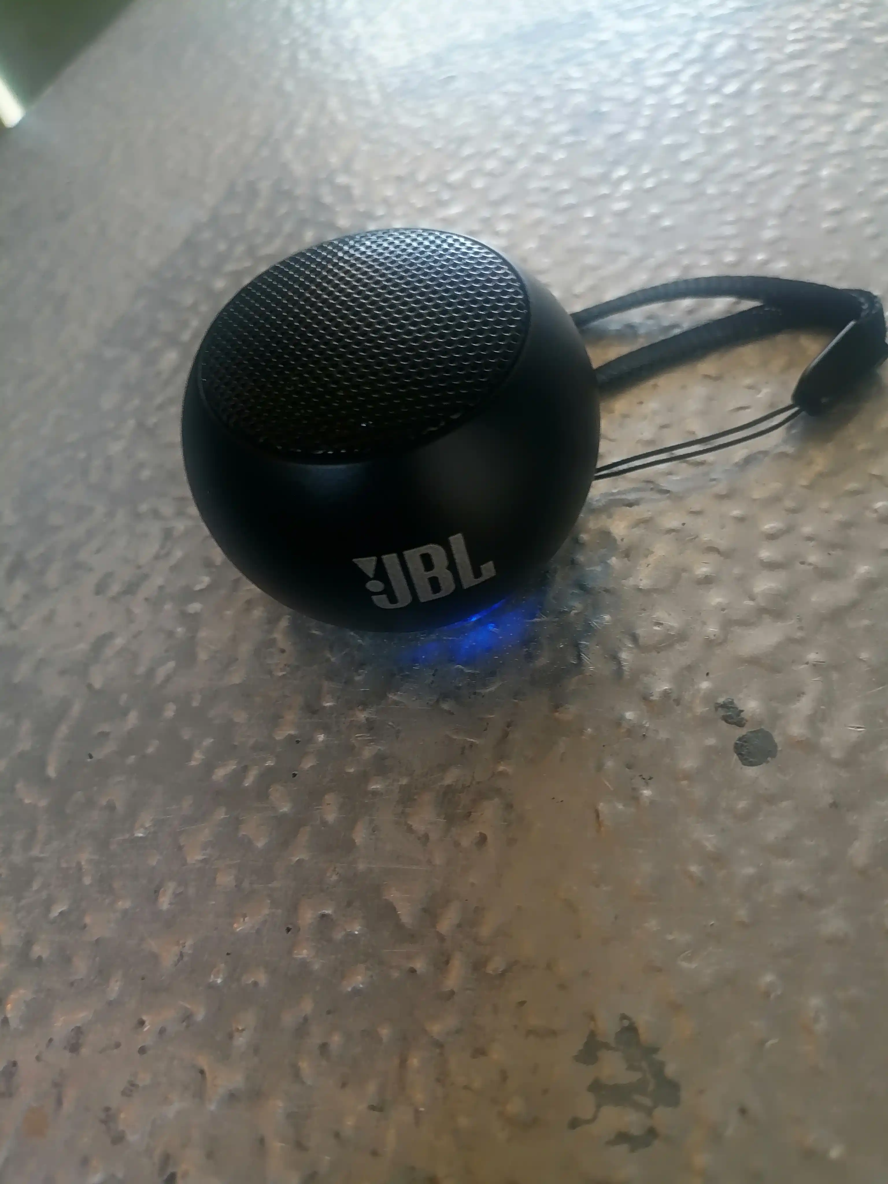 JBL mini portativ Blutooth kolonka
