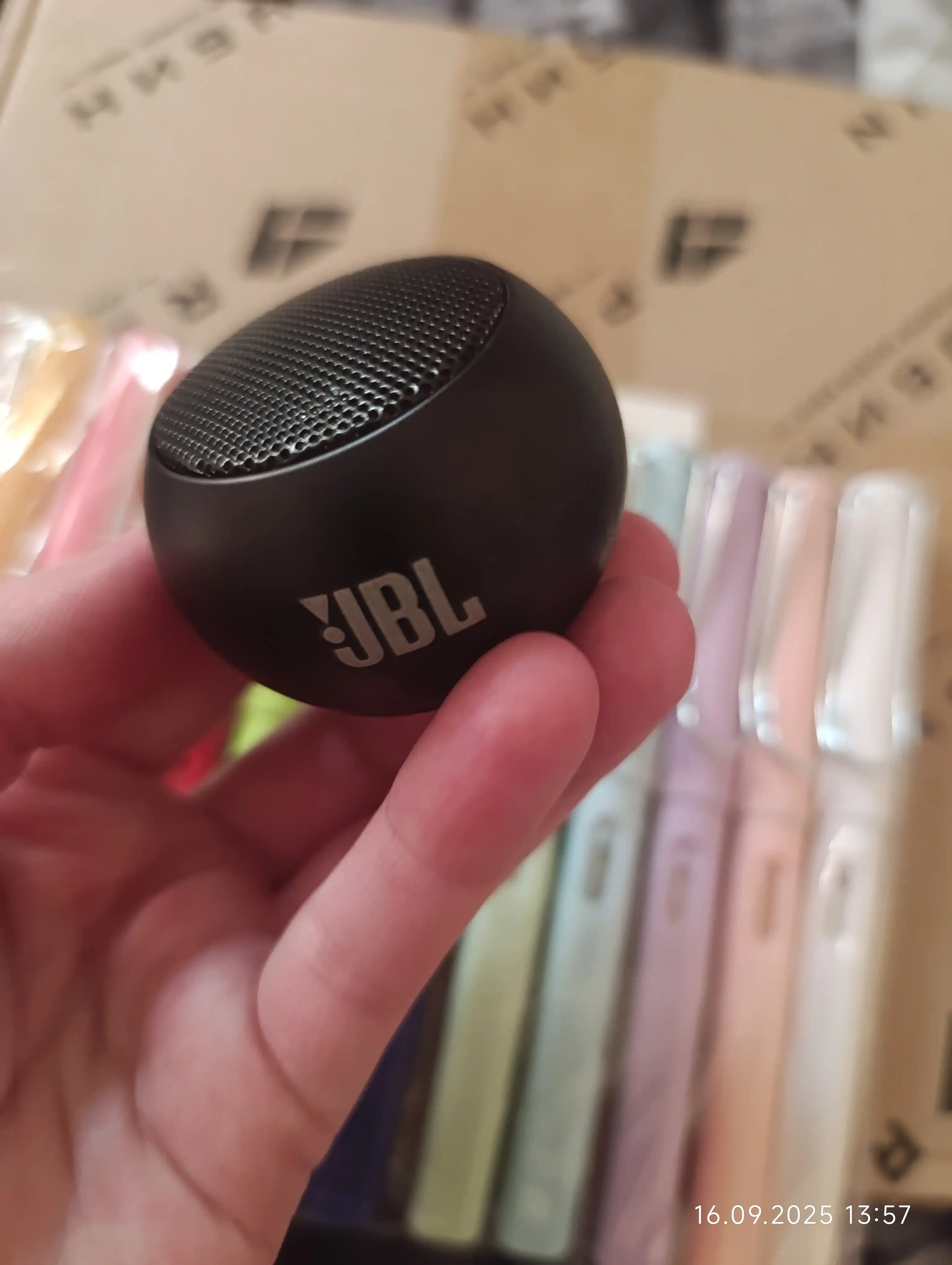 JBL mini portativ Blutooth kolonka