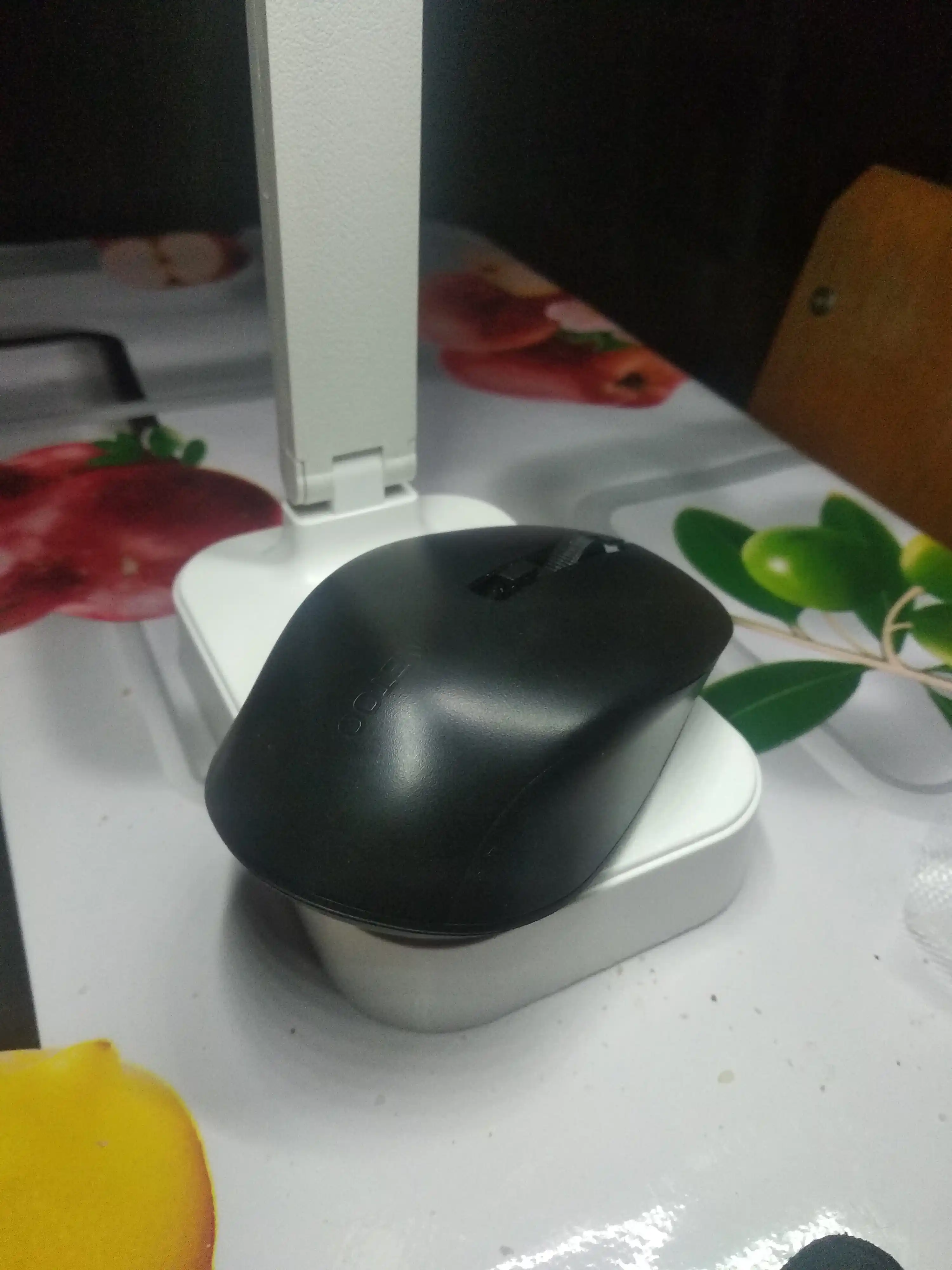 Simsiz Bluetooth sichqoncha Metoo E0 shovqinsiz, batareyka to'plamda