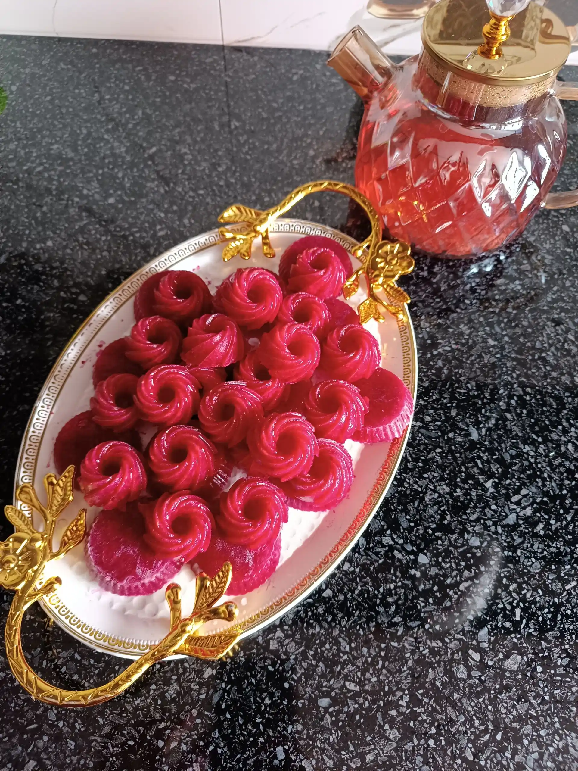 Kekslar, maffinlar, pirojniylar, desertlar uchun qoliplar pishirish uchun silikon qolip