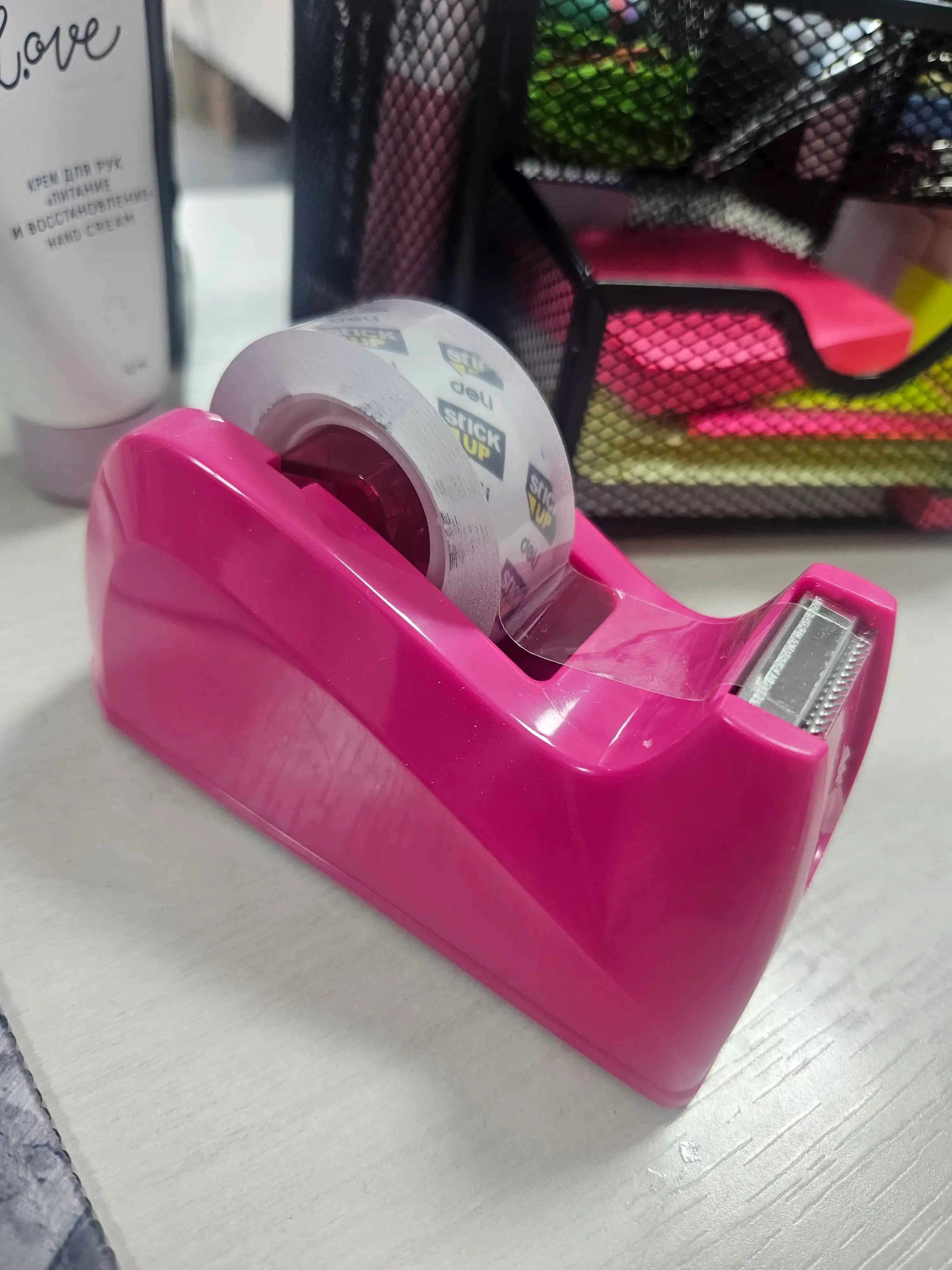 Skotch uchun taglik Deli 814A, pushti, 60 mm