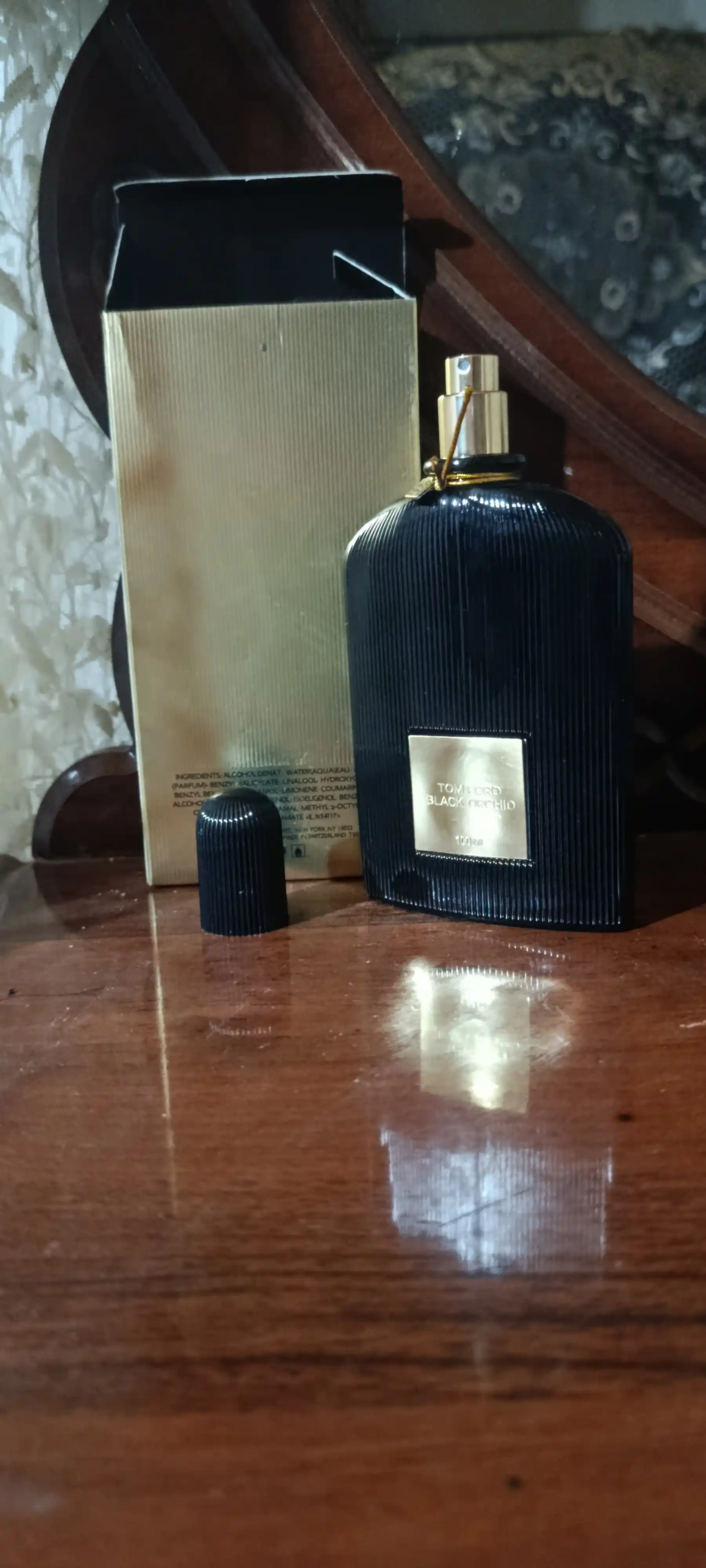 Atirlar erkaklar uchun Tom Ford Black Orchid