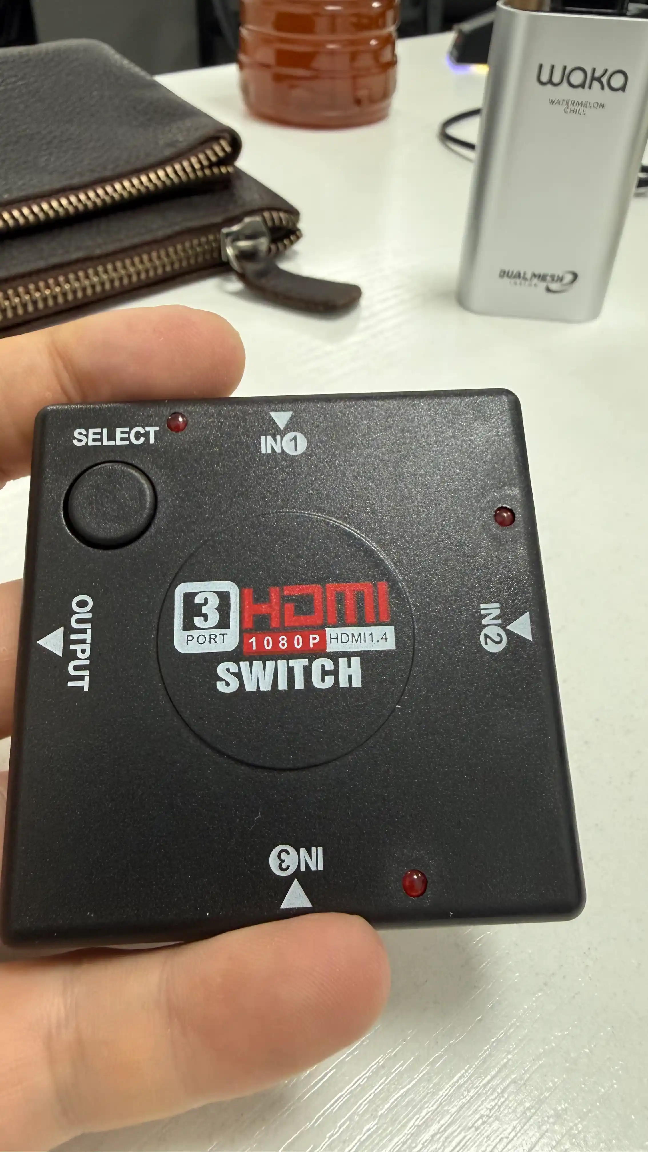 Переключатель свитч с 3-х HDMI на 1 монитор, кнопка