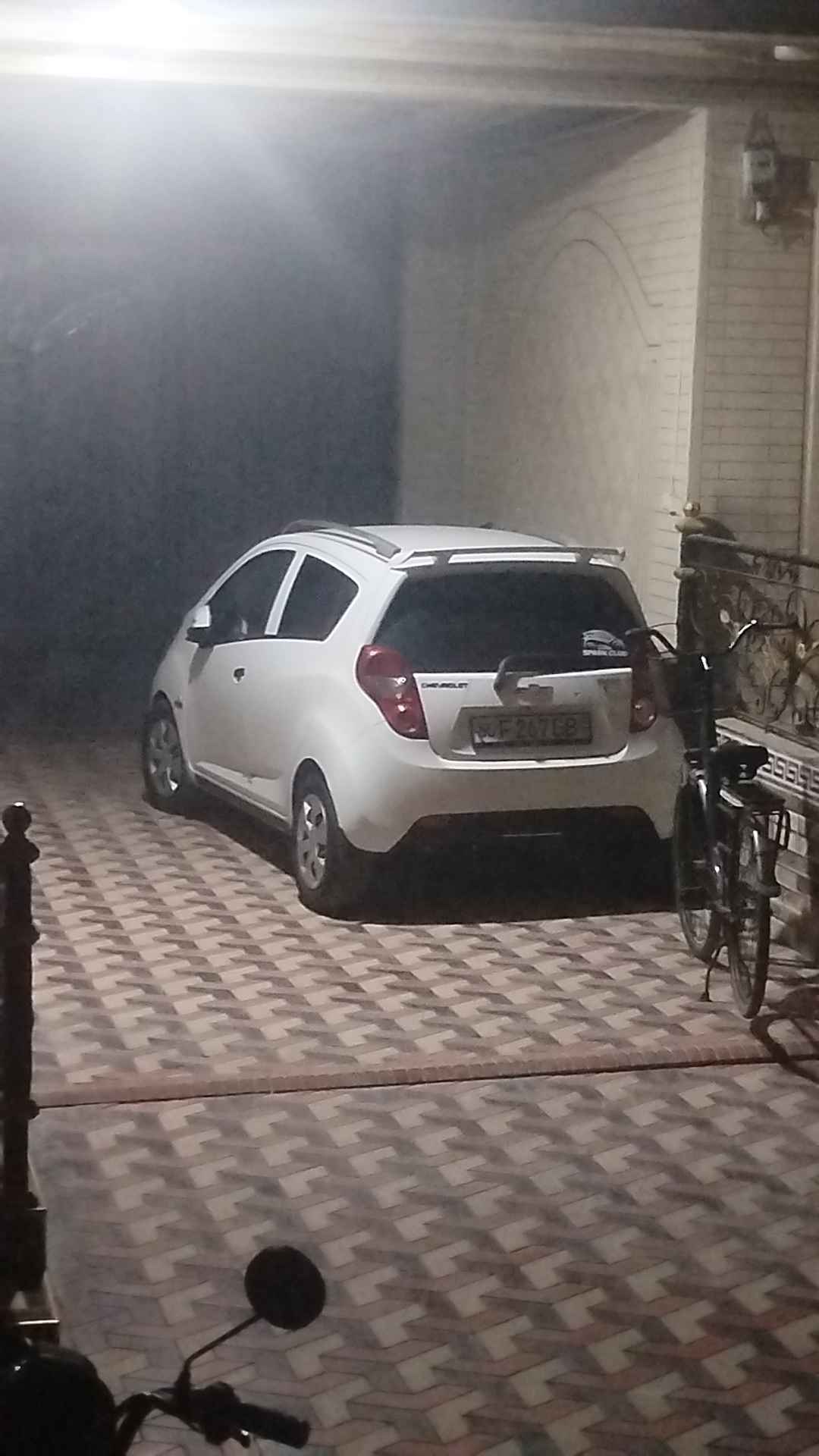 Cobalt, Lacetti, Nexia, Spark va Matiz uchun orqa bagaj spoyleri (universal va modelniy)
