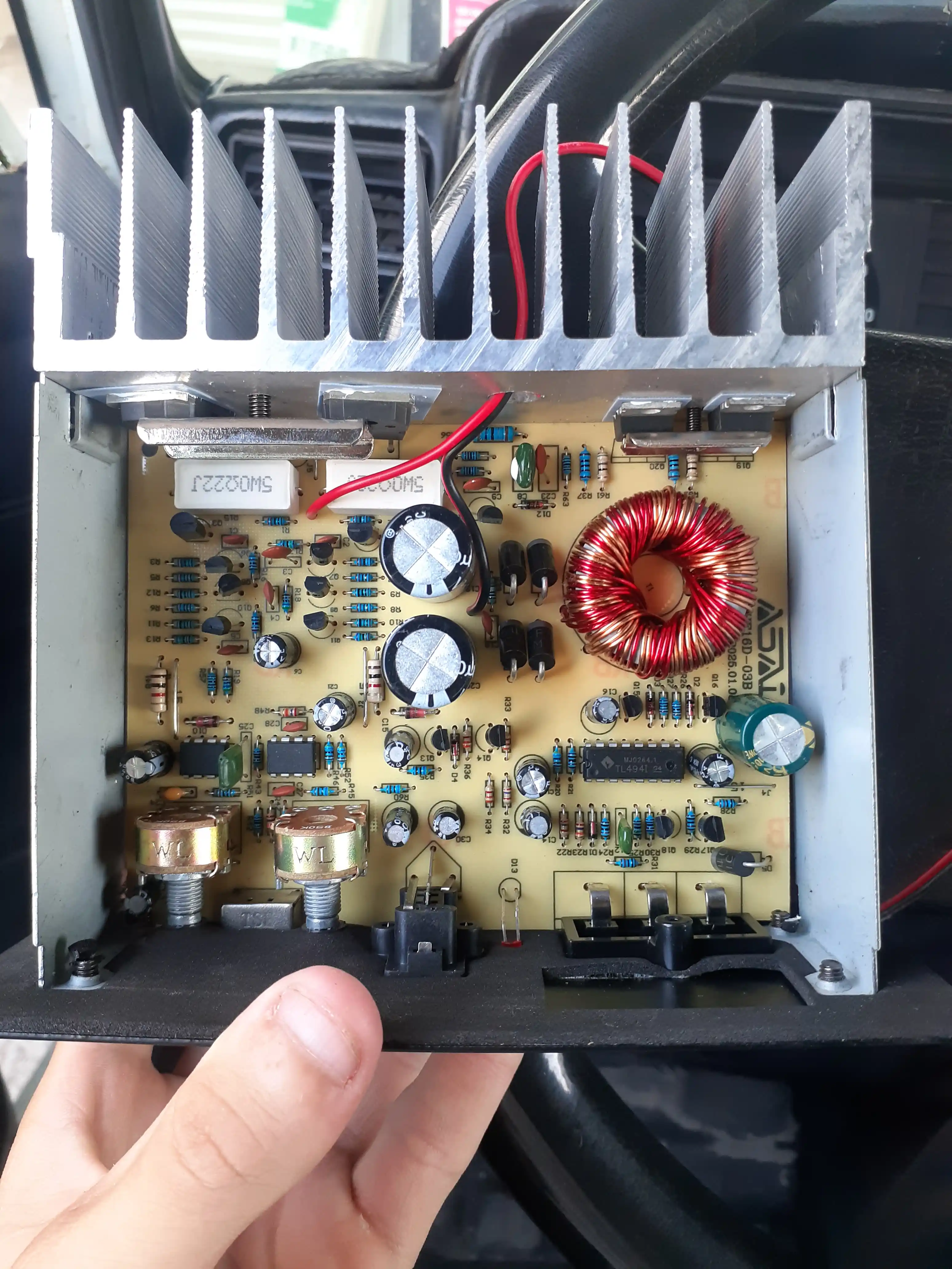 S100 12V 300Vt avtomobil kuchaytirgich platasi, bass sabvufer uchun