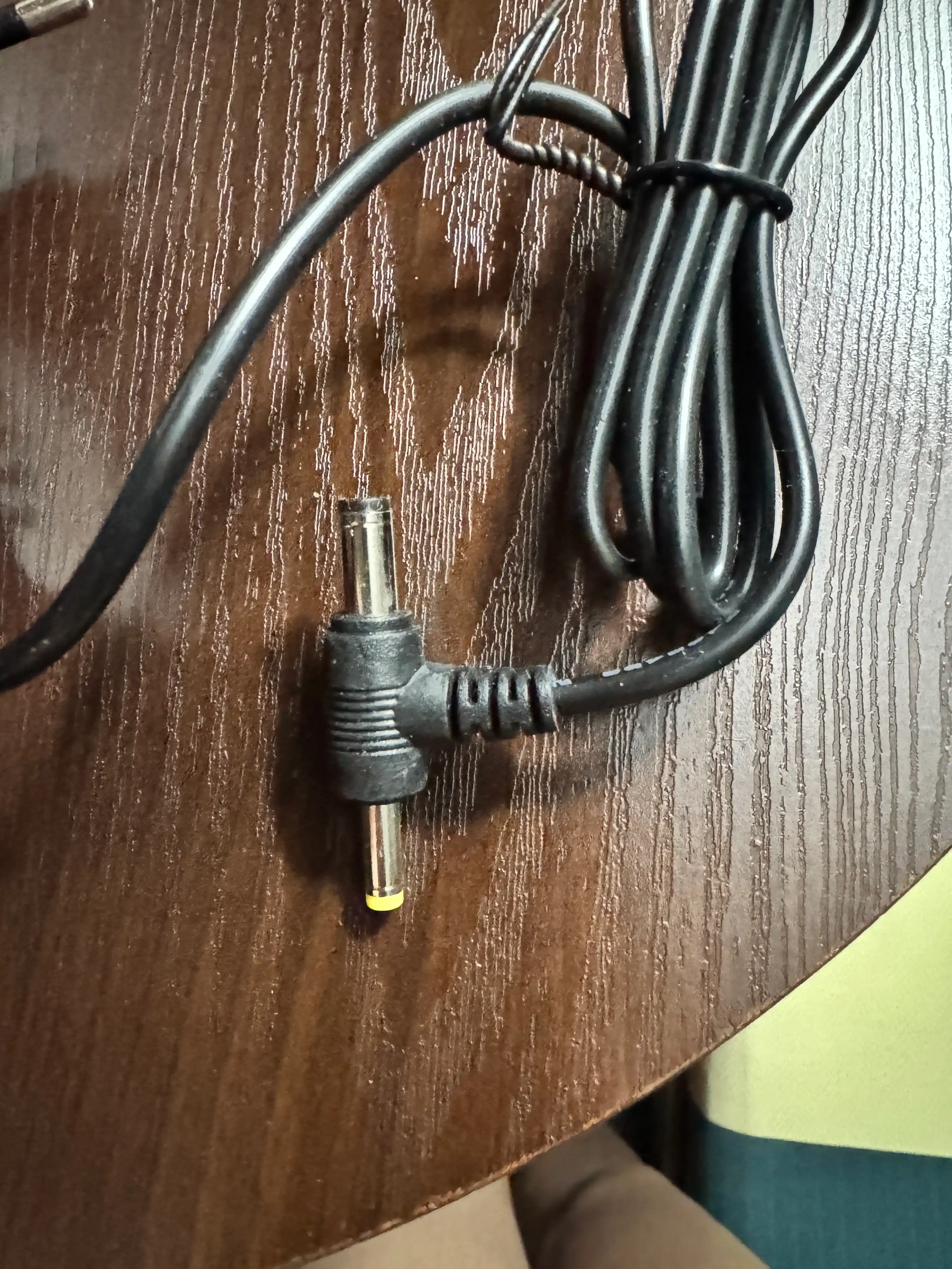 Блок питания для WiFi роутер смартбокс камера и другие устройства 5В2А