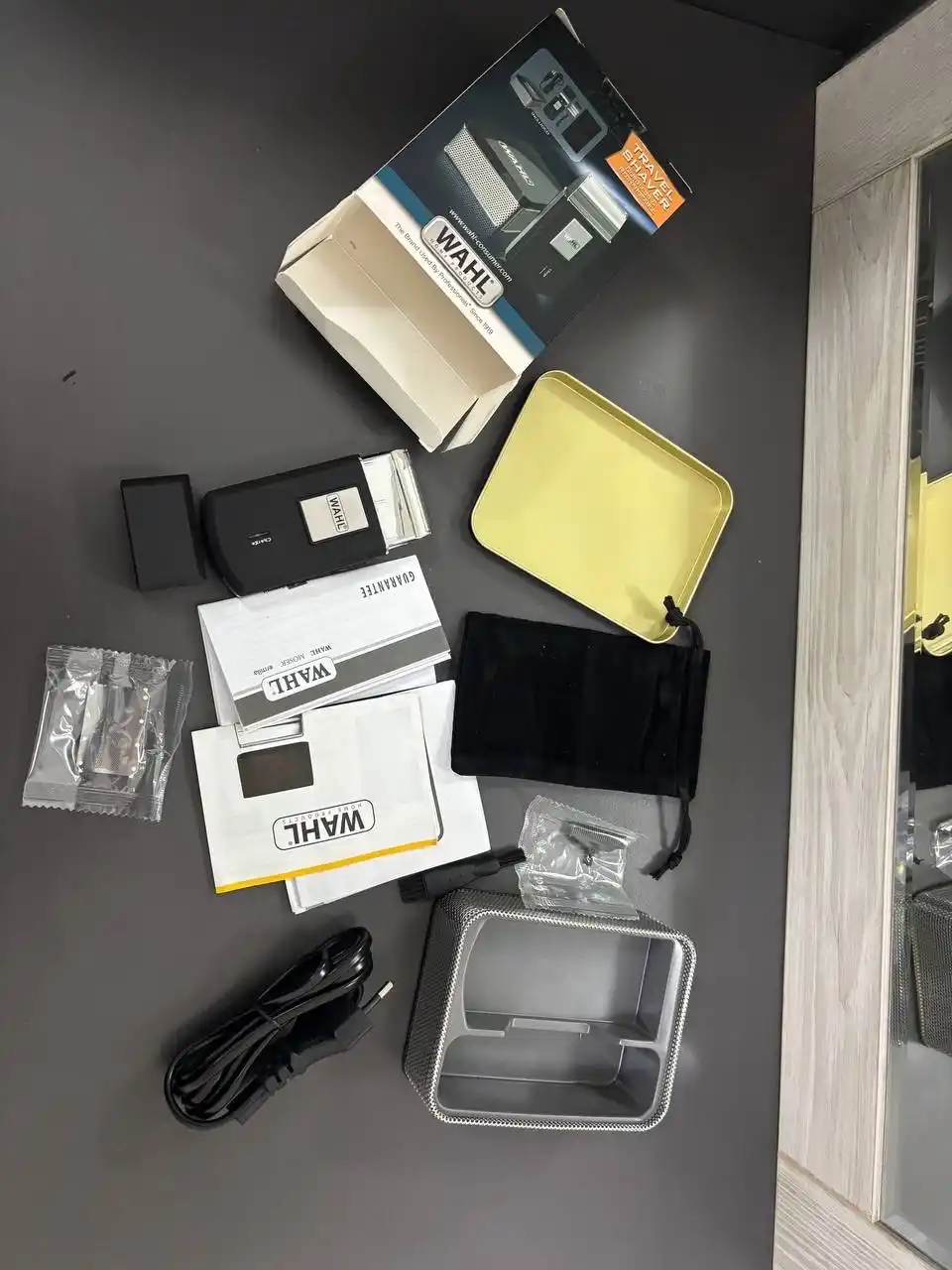 Электробритва Wahl Mobile Shaver 3615, сеточная, сухое бритье, питание автономное/от сети