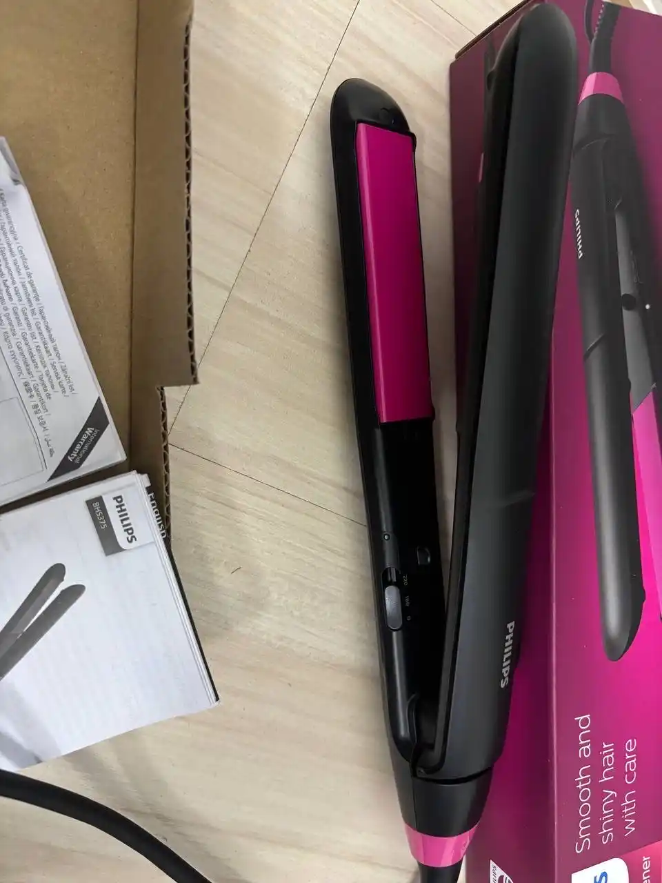 Выпрямитель для волос Philips BHS375