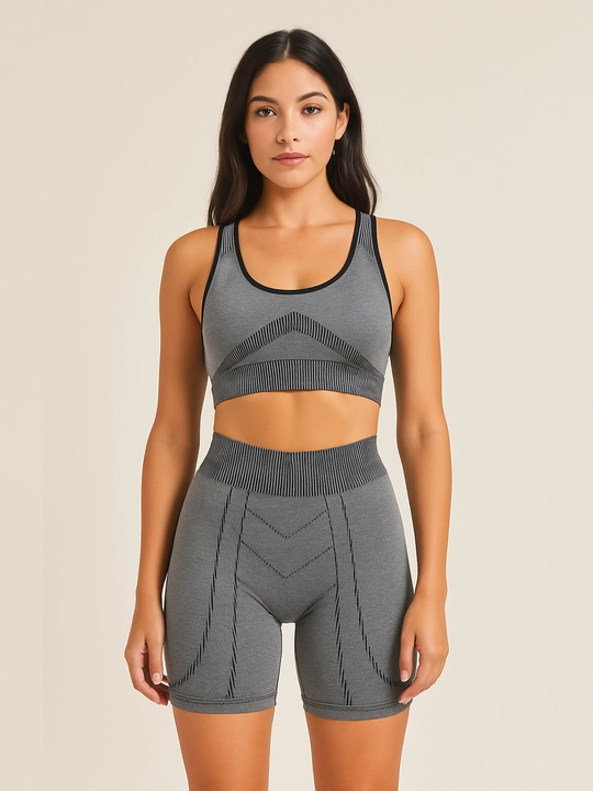 Ayollar sport komplekti, top va shortik, fitnes va yoga uchun, sport kiyimlari