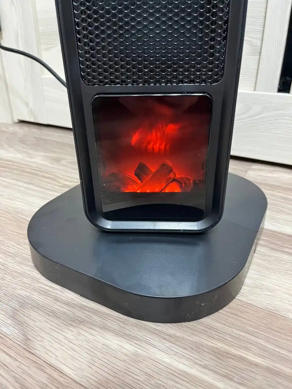 Обогреватель, тепловентилятор с камином Warm AIR , 15-45°C , таймер, автоповорот, 2200 Вт