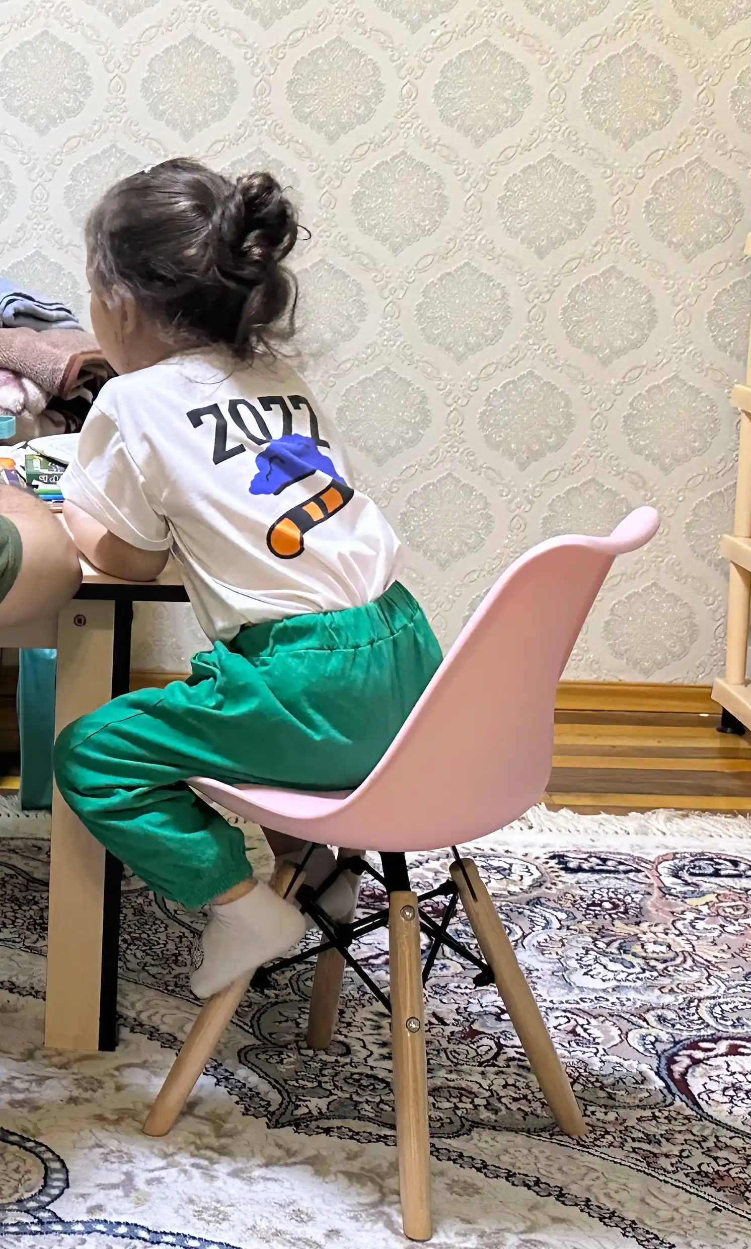 Kidella bolalar uchun oshxona stuli, 7 ta rang, tushlik va ijodkorlik uchun 38x57 sm