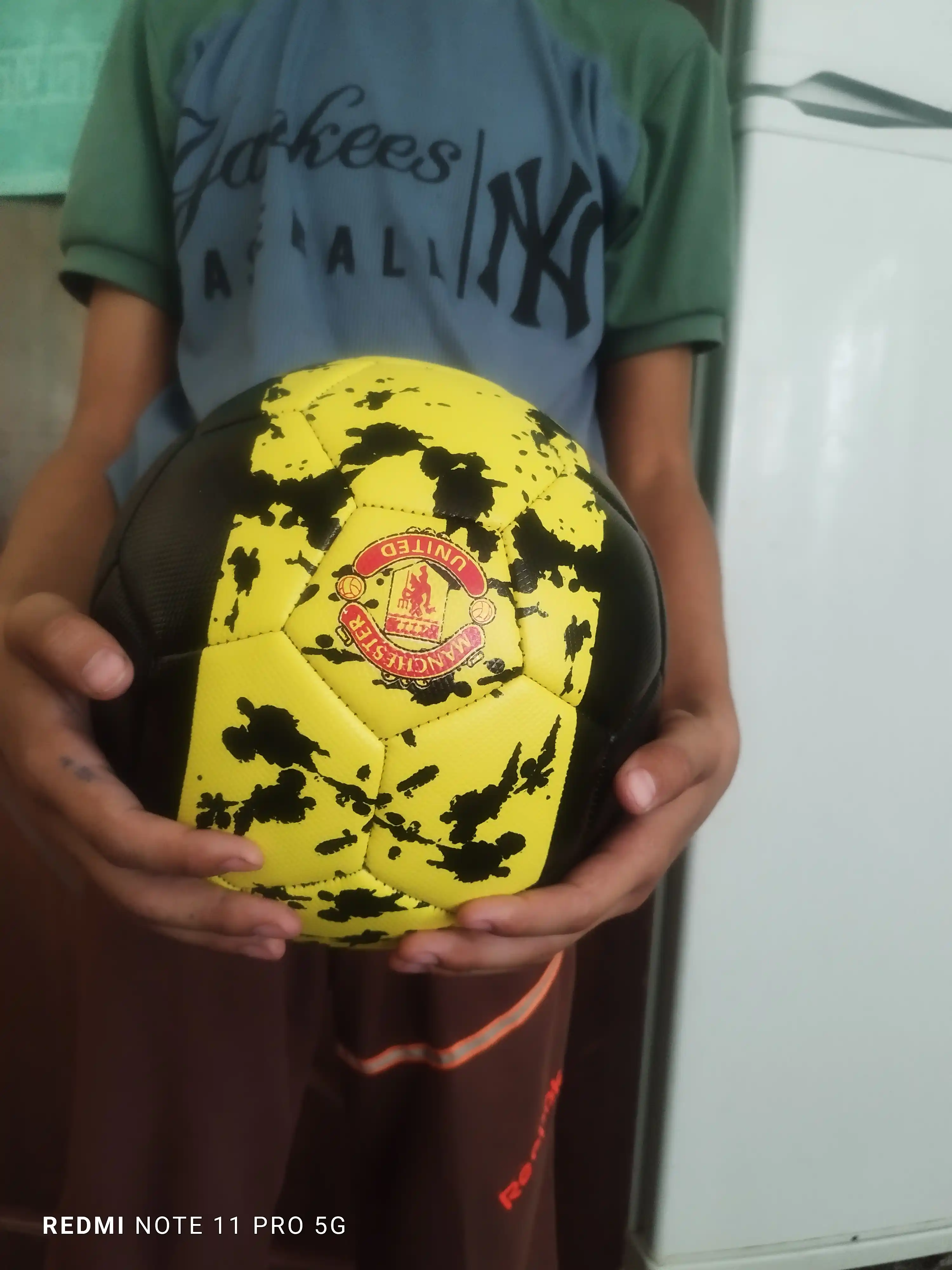Футбольный мяч 5 размера, в подарок: насос, иголка, сумка