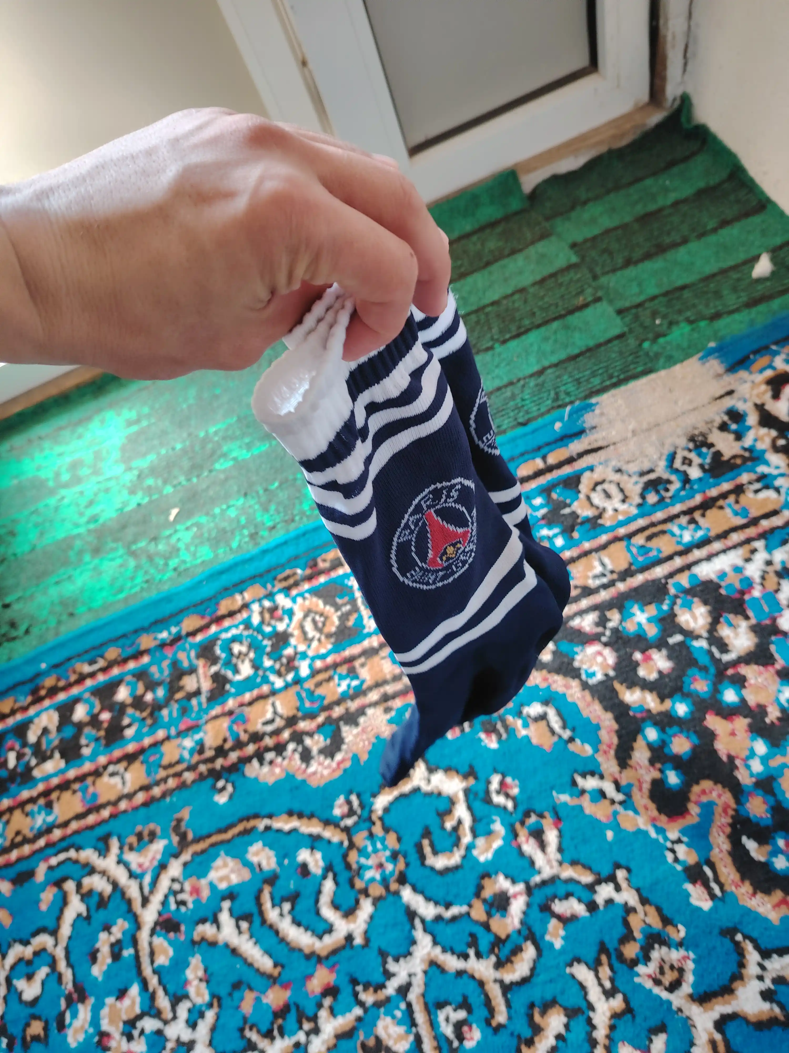 Futbol getrilari, paypoqlari. 34-41 Gacha. Maktab uchun