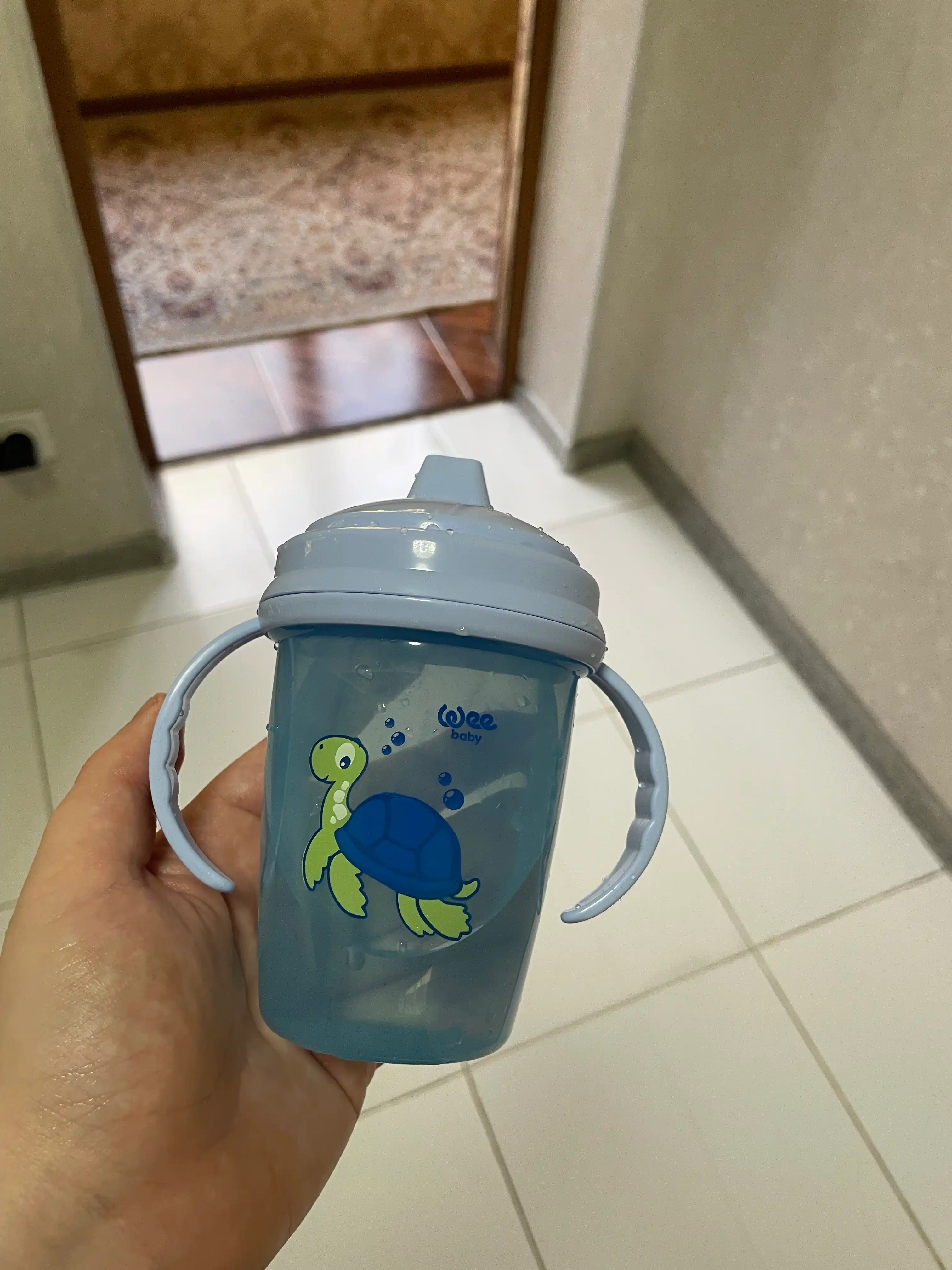 Детская непроливайка с ручками Wee Baby, 340 мл, BPA free