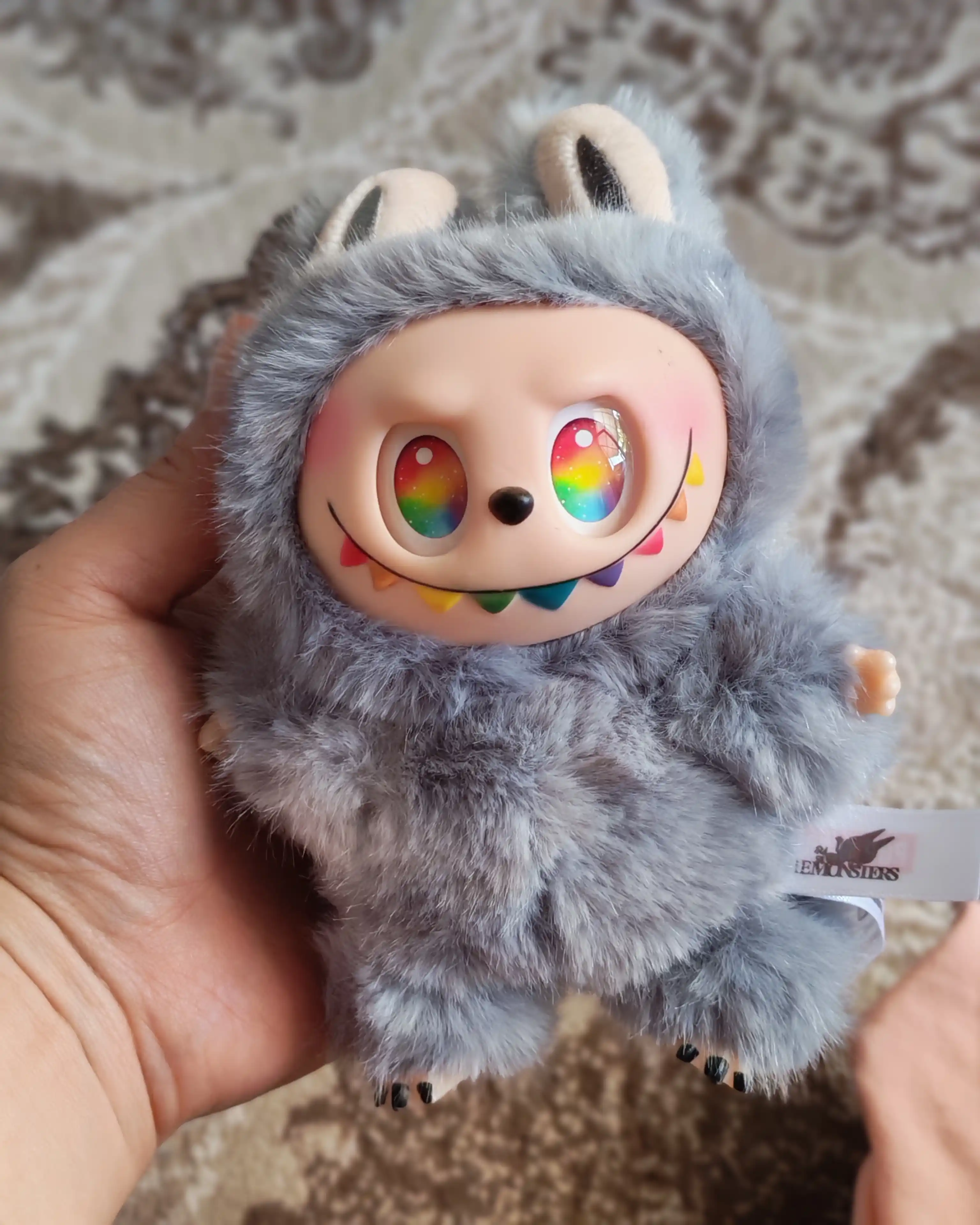 Labubu 1:1 POP MART kolleksion figurchasi "The Monsters Big into Energy" 1 dona, tasodifiy