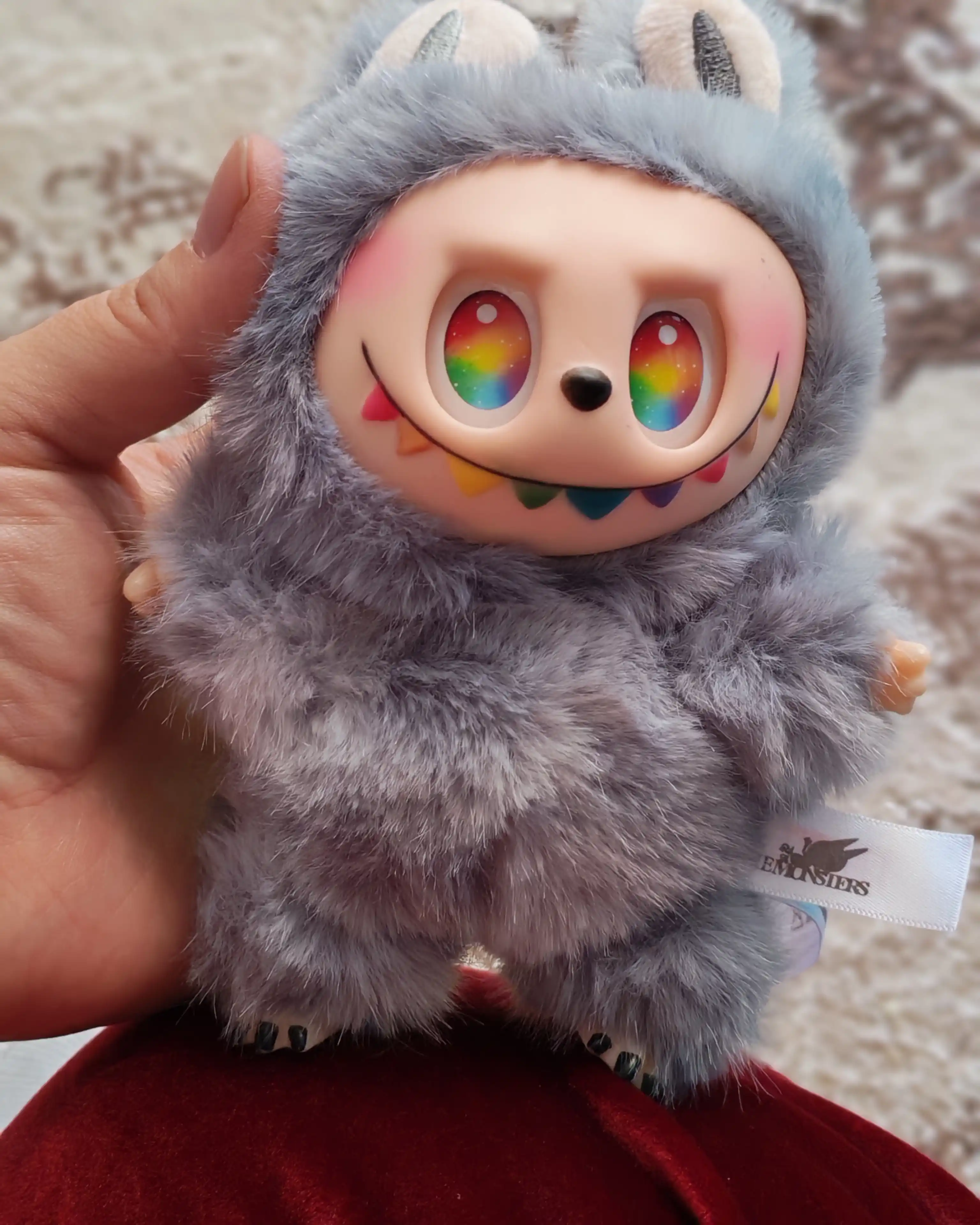 Labubu 1:1 POP MART kolleksion figurchasi "The Monsters Big into Energy" 1 dona, tasodifiy