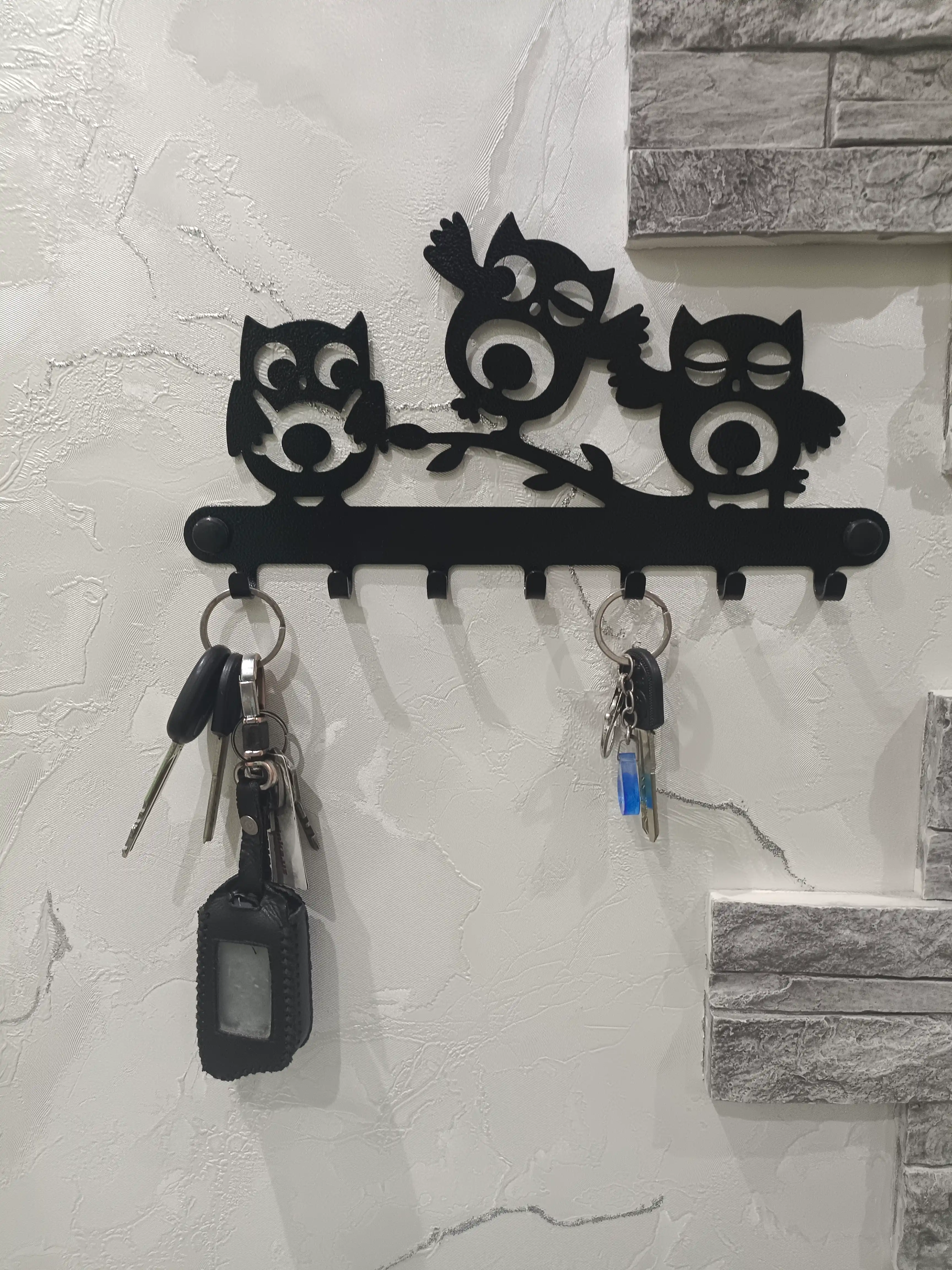 Koridor uchun devor kaliti ushlagichi