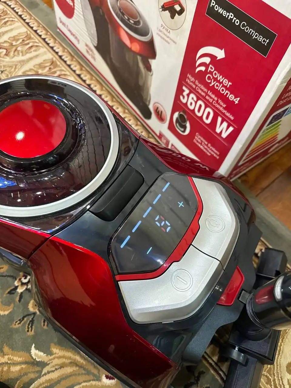 Пылесос LG мощный 3600W, инновационный циклонный, телескопической трубой, HEPA фильтр