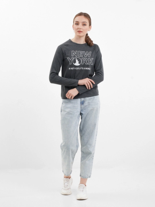 Ayollar sviterlari, jemperlar - 