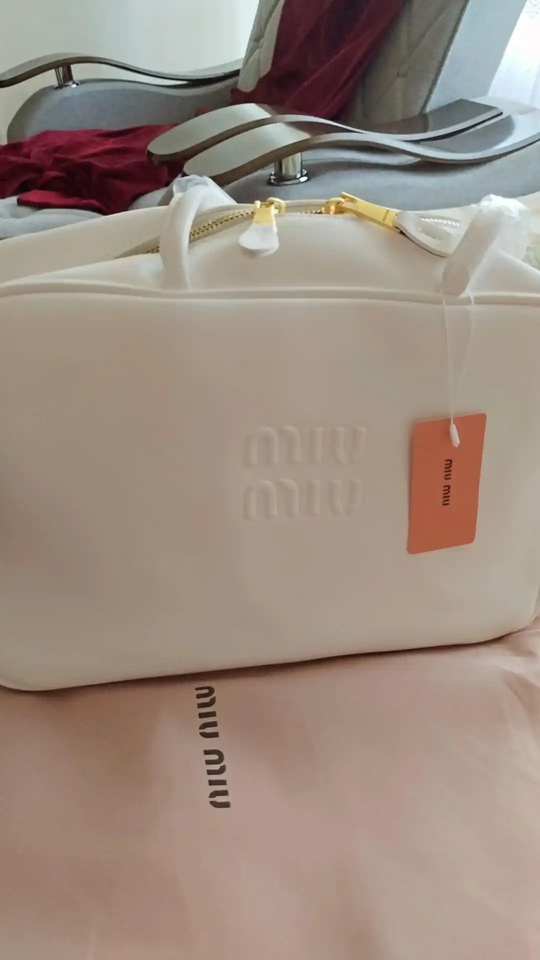 Сумка MIU MIU в современном дизайне для женщин, идеально подходит для учебного сезона