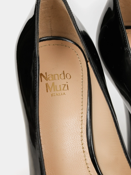 Nando Muzi Oltin jihozlari bilan tabiiy patentli charm ayollar poyabzali, Italiya