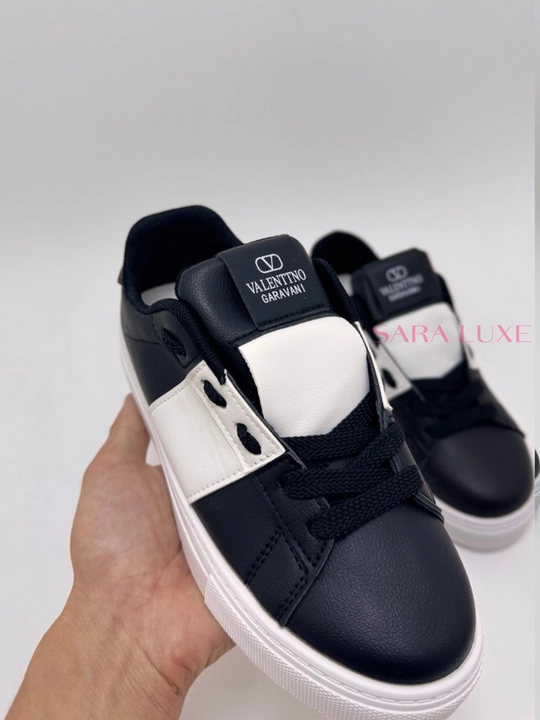 Кроссовки в стиле VALENTINO GARAVANI