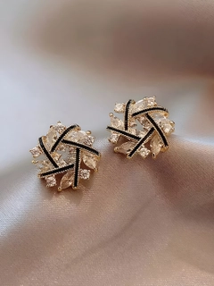Прозрачный
