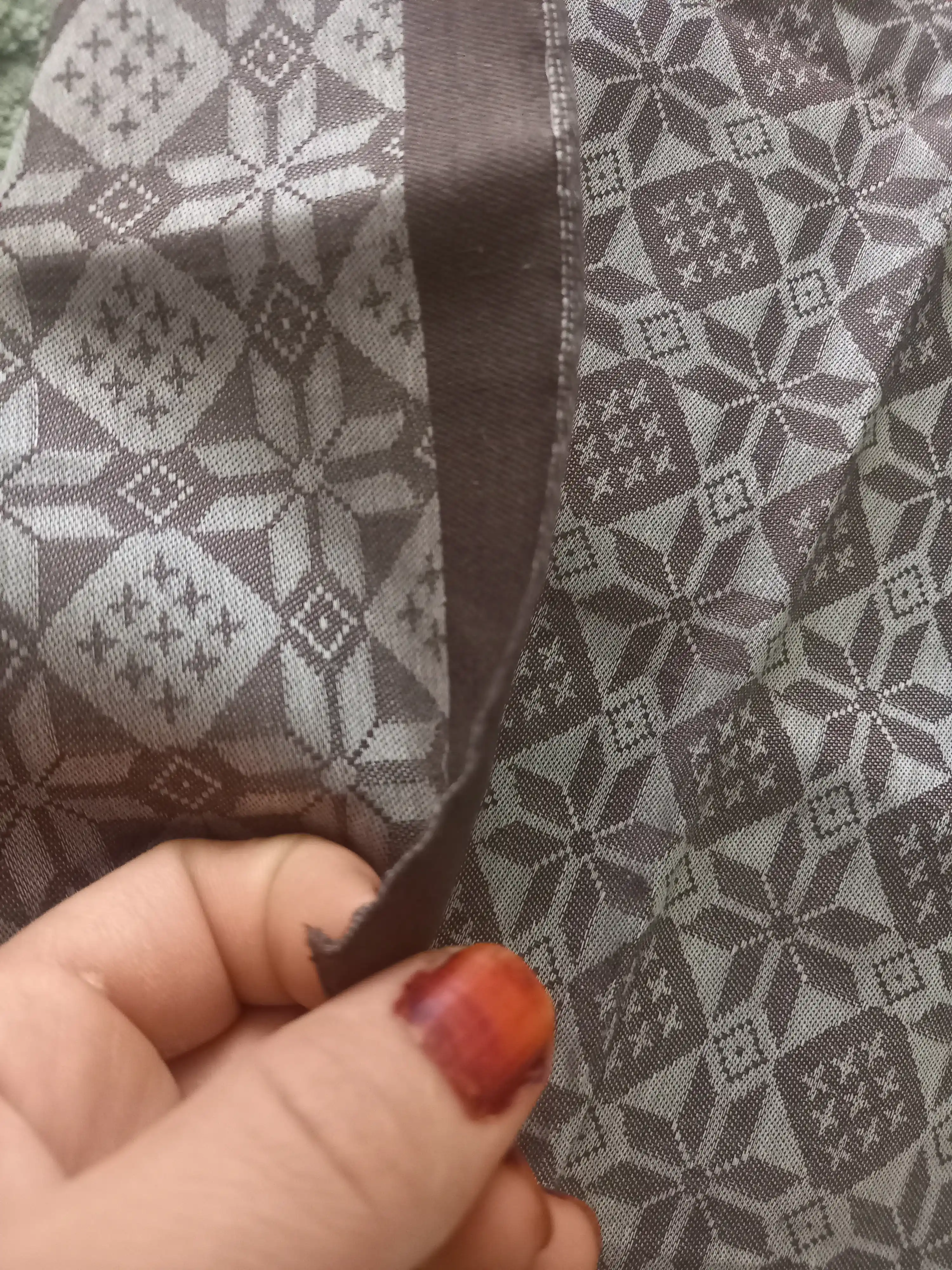 Erkaklar uchun qo'l ro'molcha. Kattasi 42X42 sm