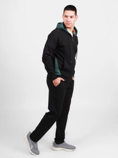Yashil