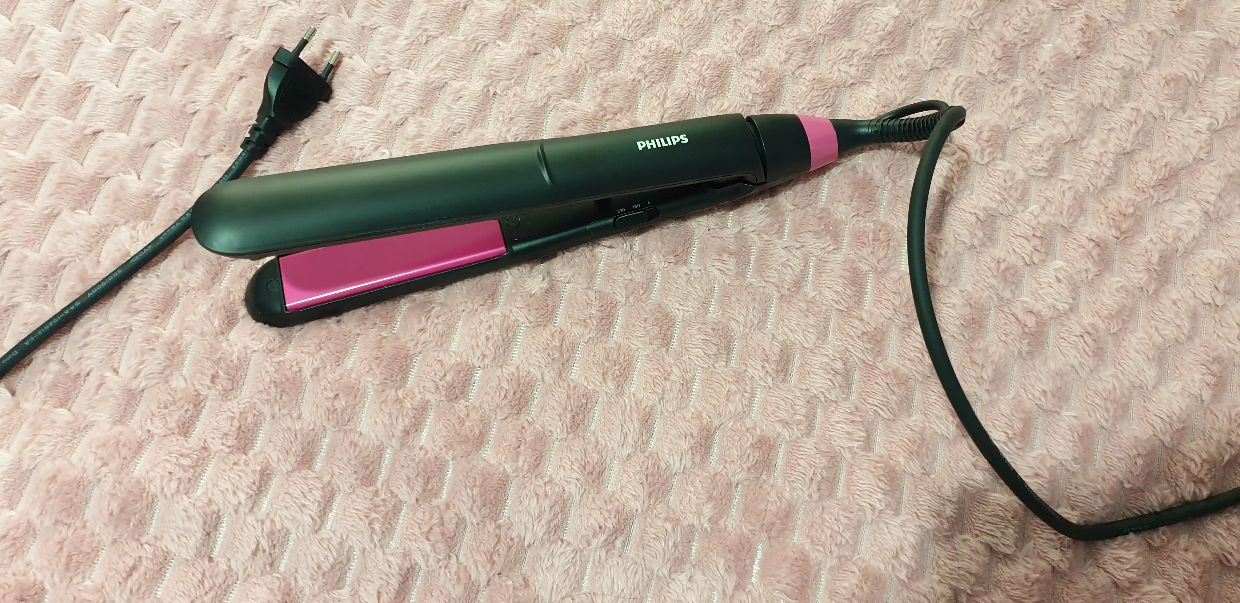 Выпрямитель для волос Philips BHS375