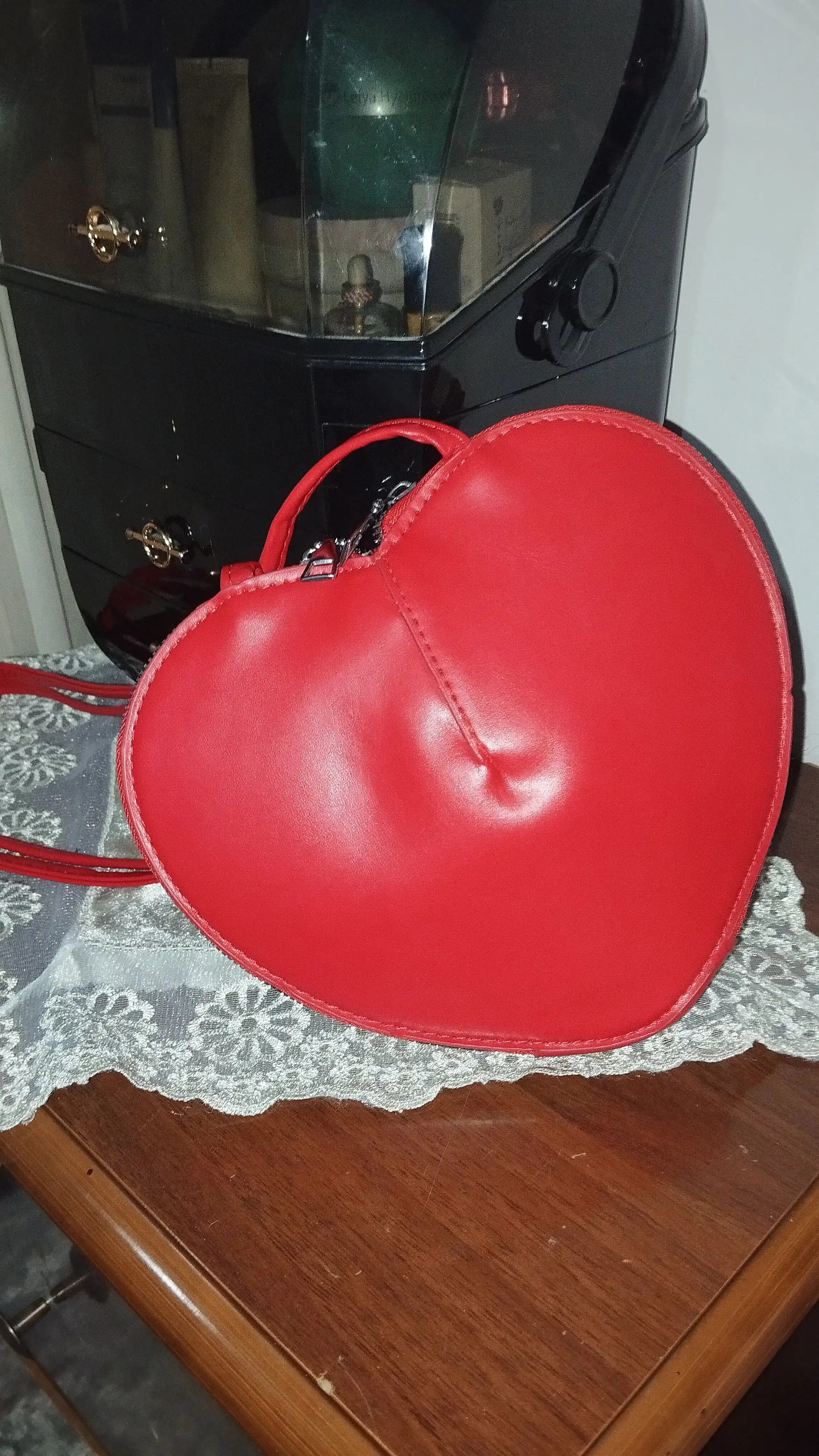 LoveMe Heart ayollar sumkasi, yurak shaklida, yelkama
