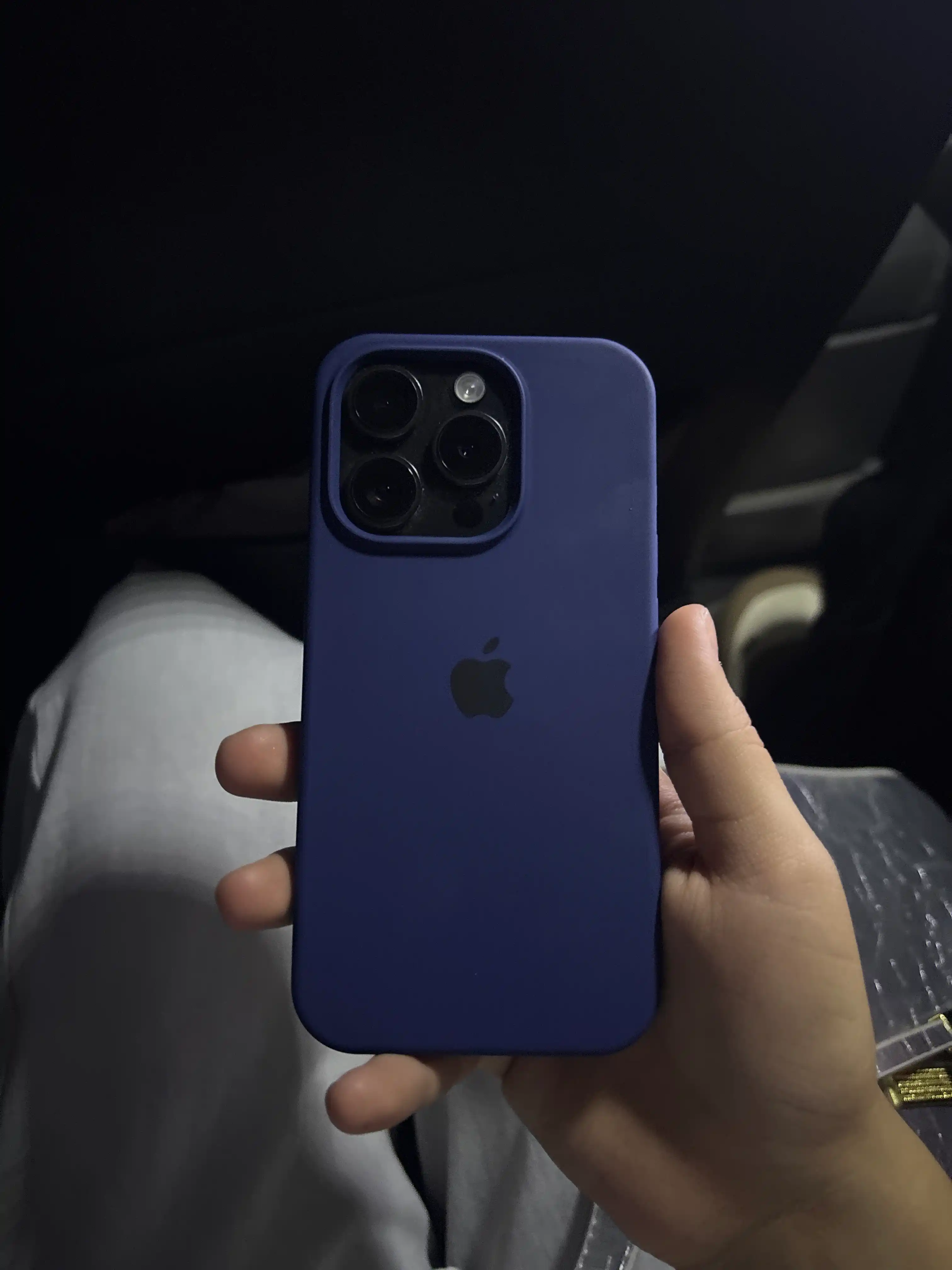 Чехол силиконовый для смартфона iPhone 12, 13, 14, 15, 16 Pro, Pro Max, с закрытым низом