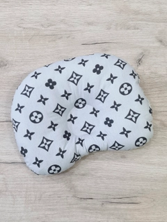 Серый