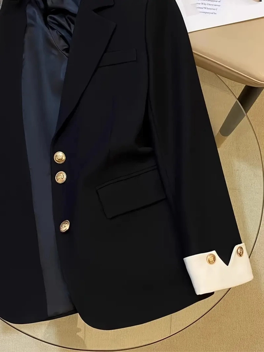 Ayollar klassik pidjagi - ishbilarmonlik va kundalik ko‘rinish uchun zamonaviy ofis blazer