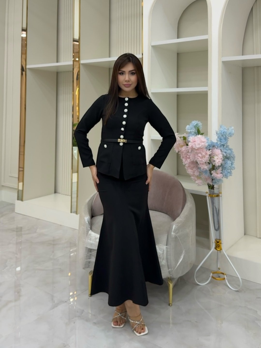 Qiz yigitning jinsiy olatini masxara qiladi