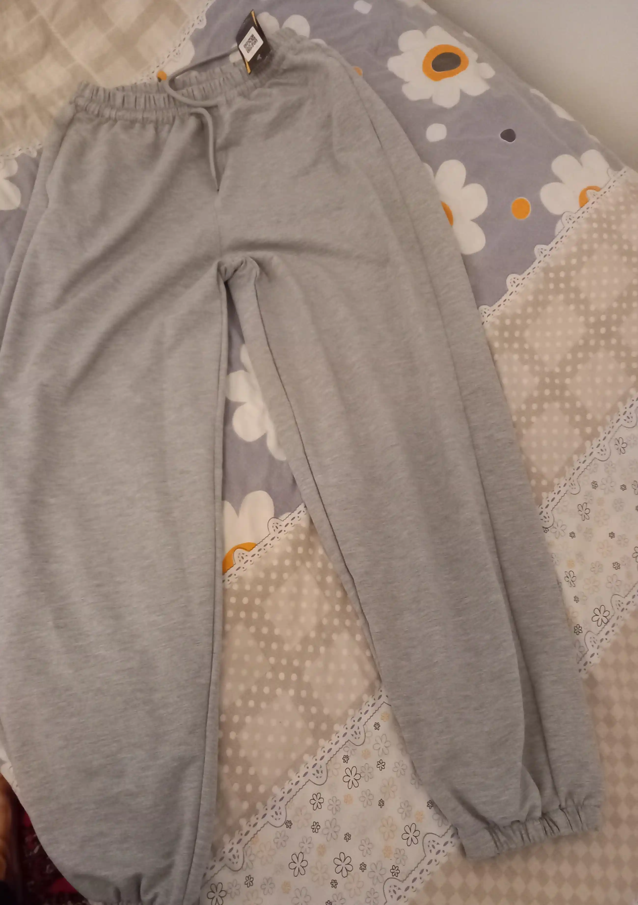 Erkaklar uchun keng shimlar, triko oversize