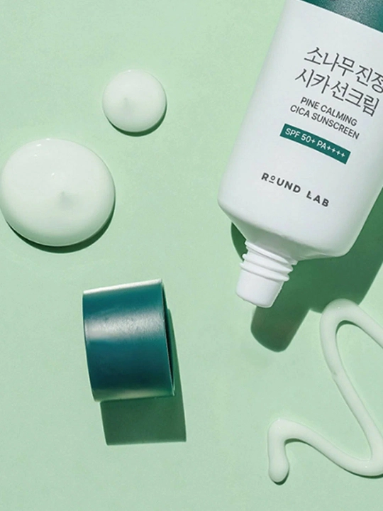 Спф крем для кожи с акне Round Lab Pine Calming Cica Sunscreen