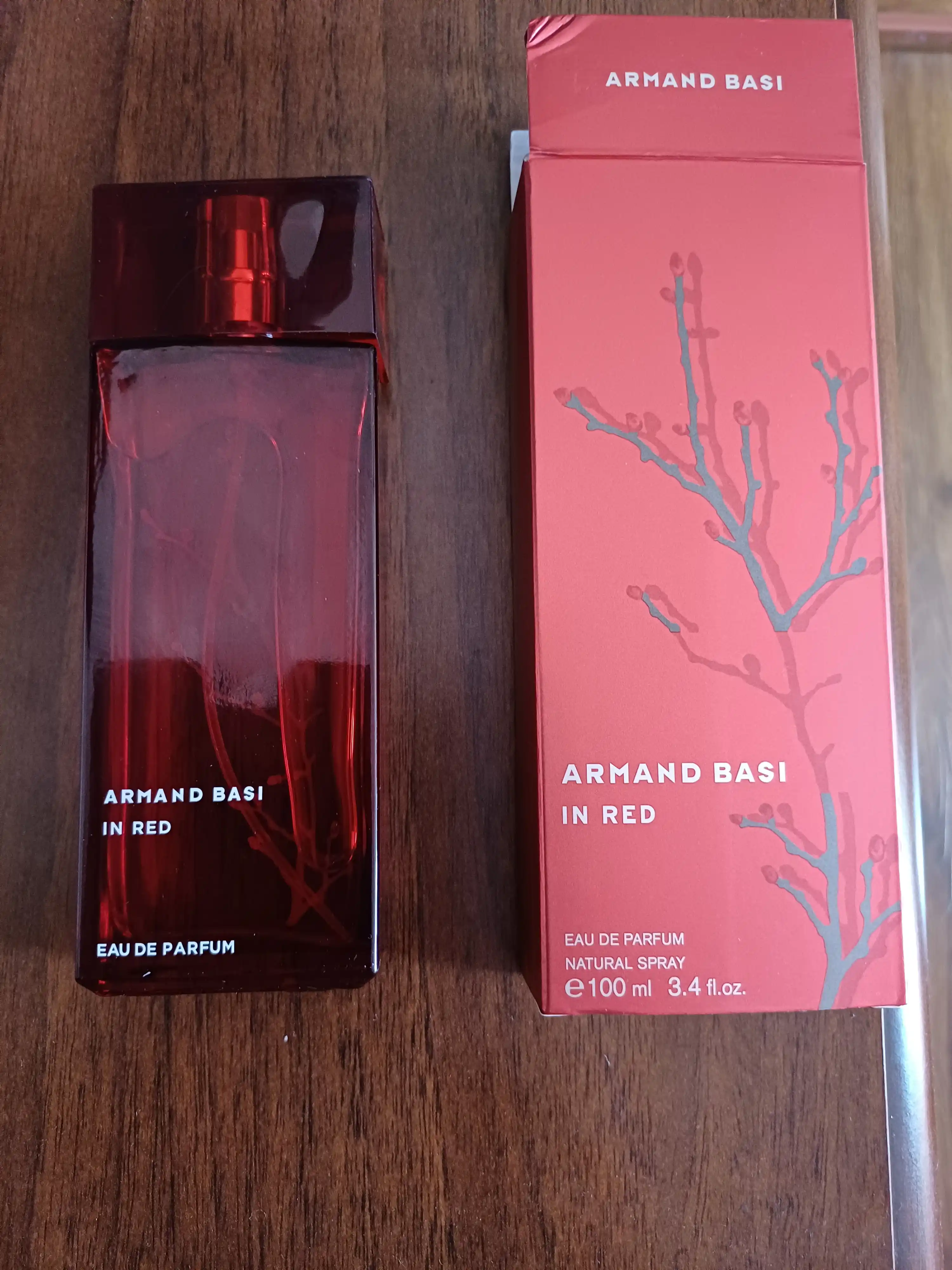Armand Basi In Red, 100 мл духов— испанская элегантность