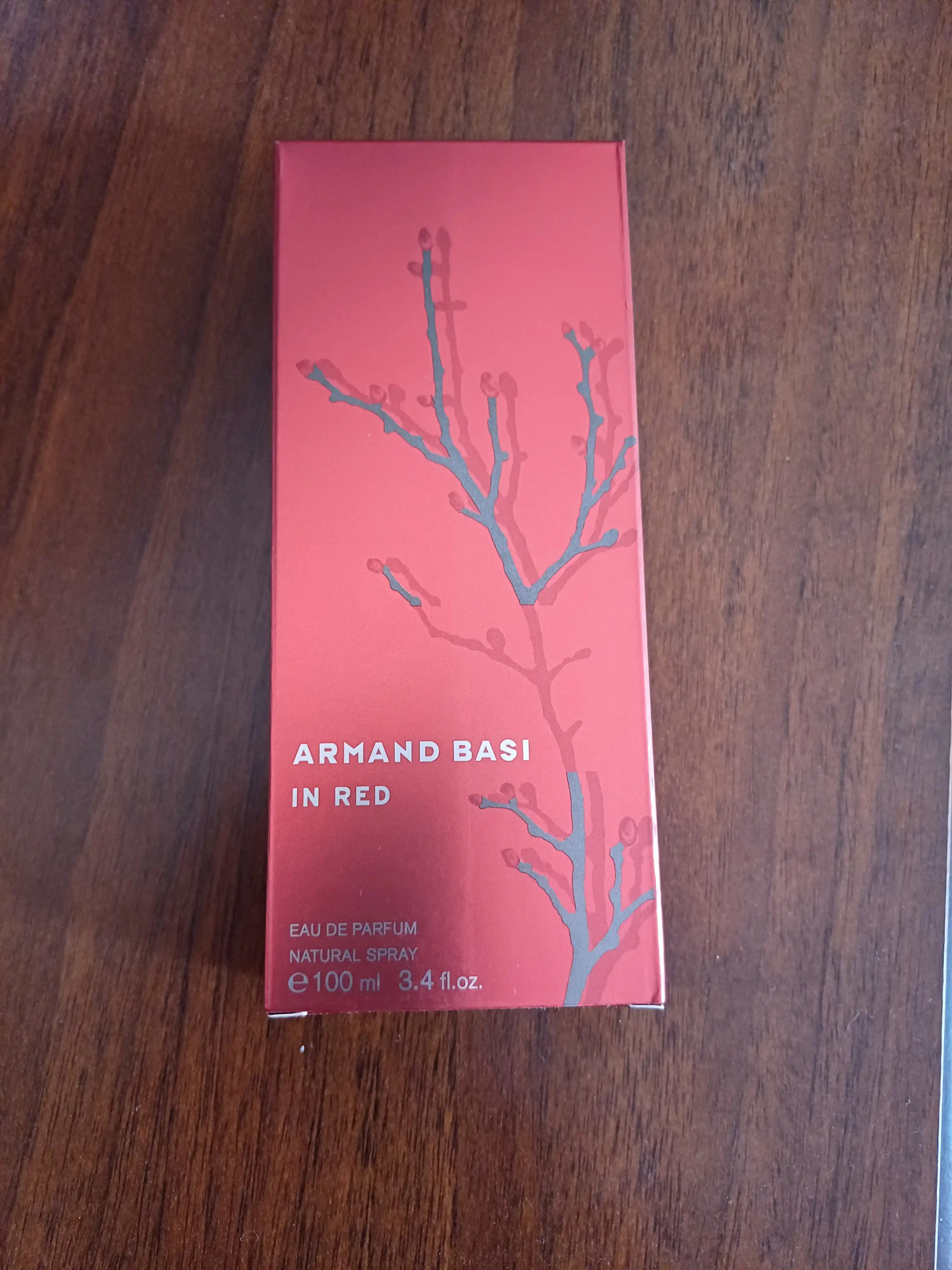 Armand Basi In Red, 100 мл духов— испанская элегантность