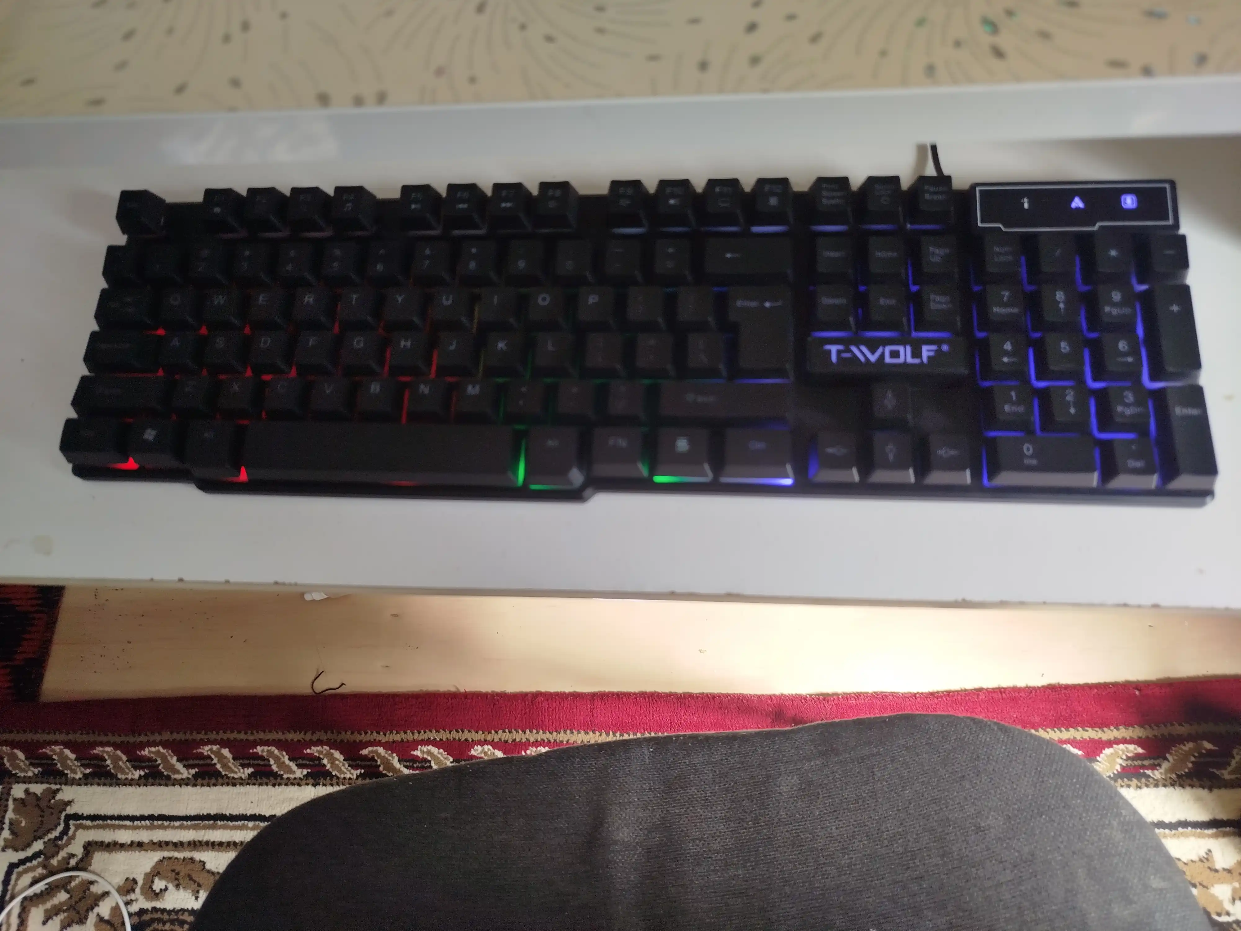 O'yin klaviatura va sichqonchasi T-Wolf TF270,GTX350,TF200 led chiroqli