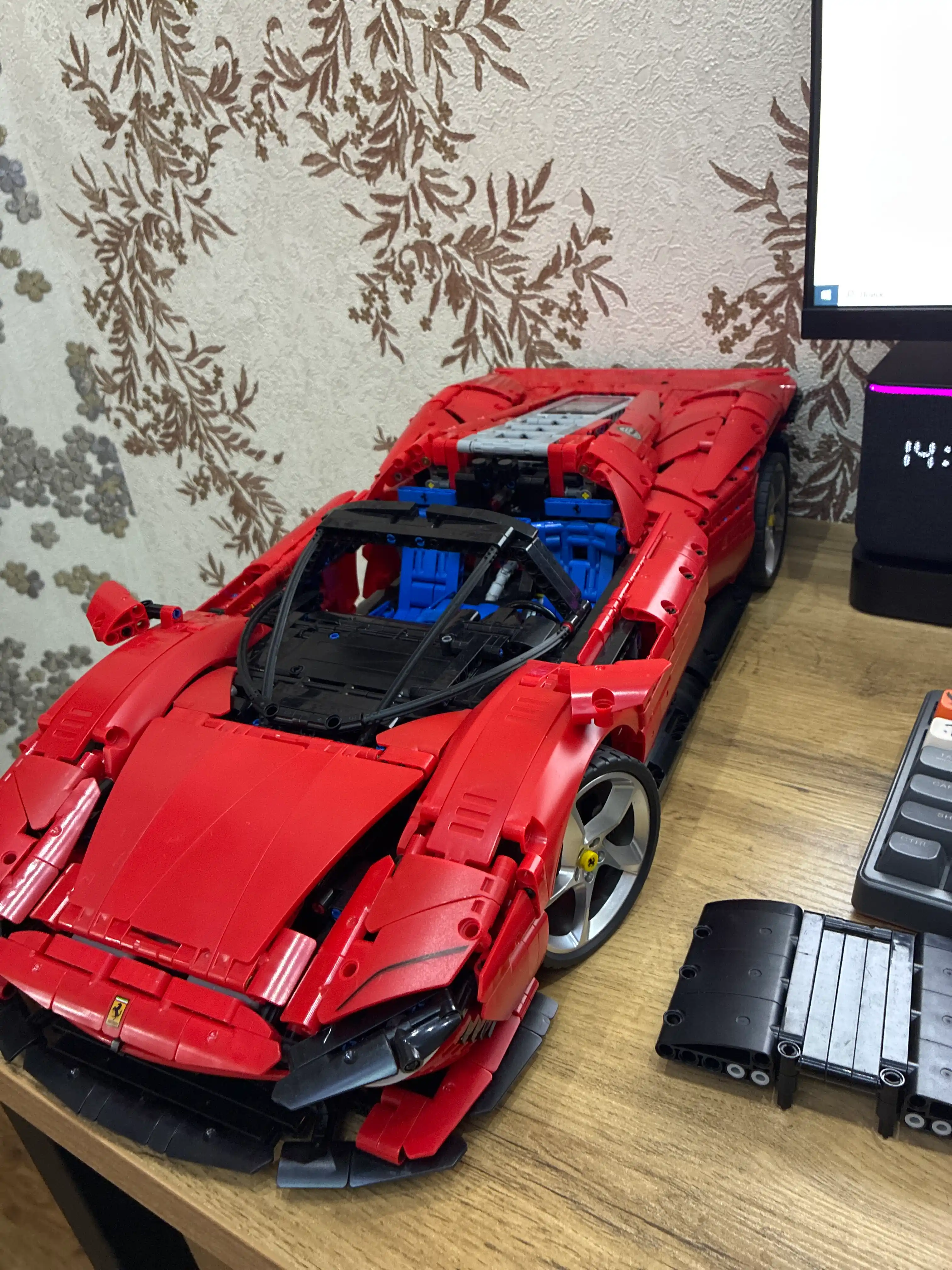 Конструктор Technic Ferrari, Bugatti, Porsche, BMW, спортивная машина, спорткар, мотоцикл