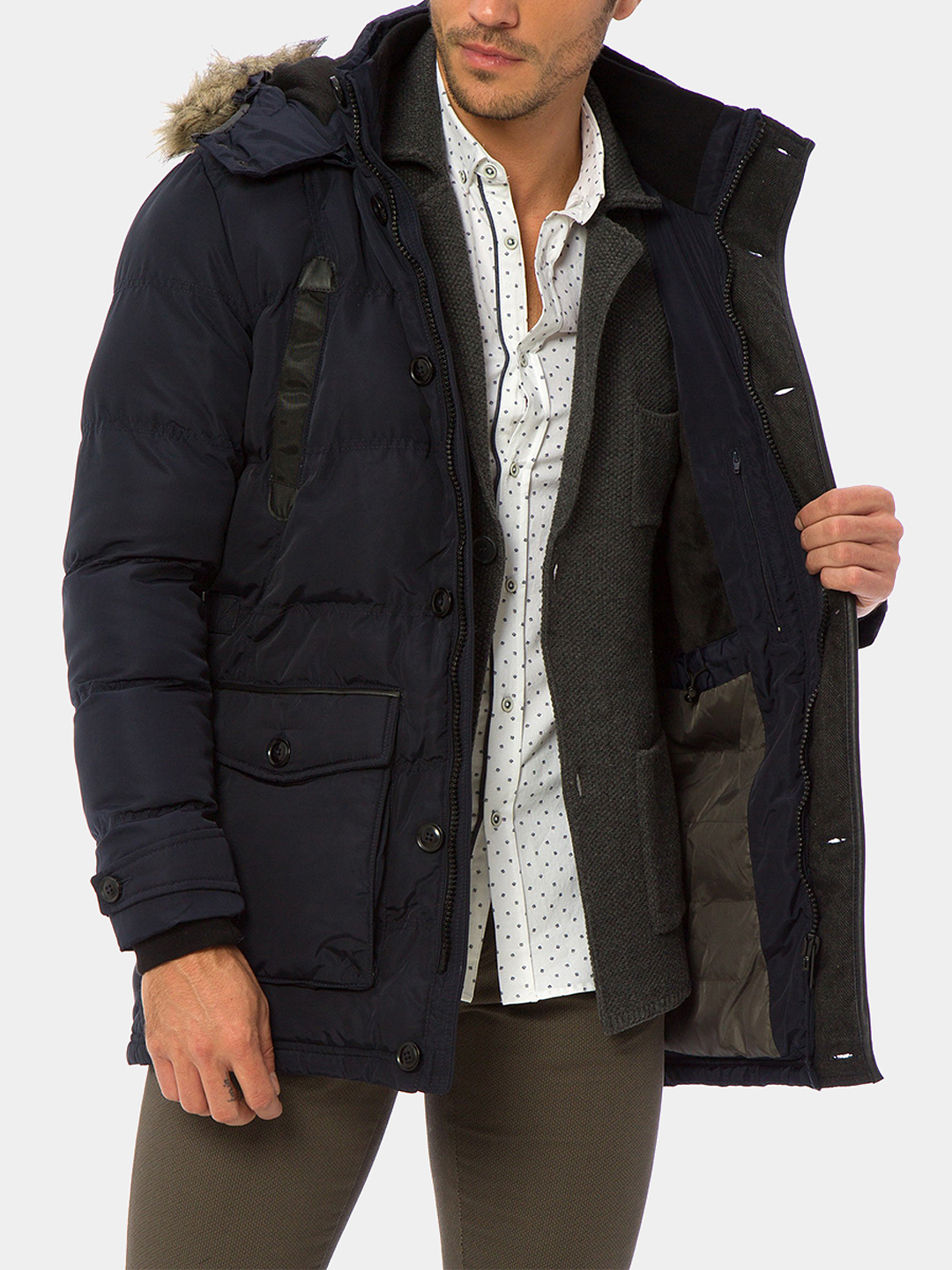 Rus pornosi: qiynoqqa solinayotgan qiz